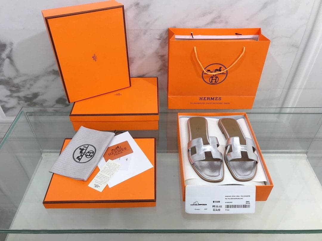 (1:1 replica) Hermes Oran Sandal Silver For Women, Women s Shoes H122086Z