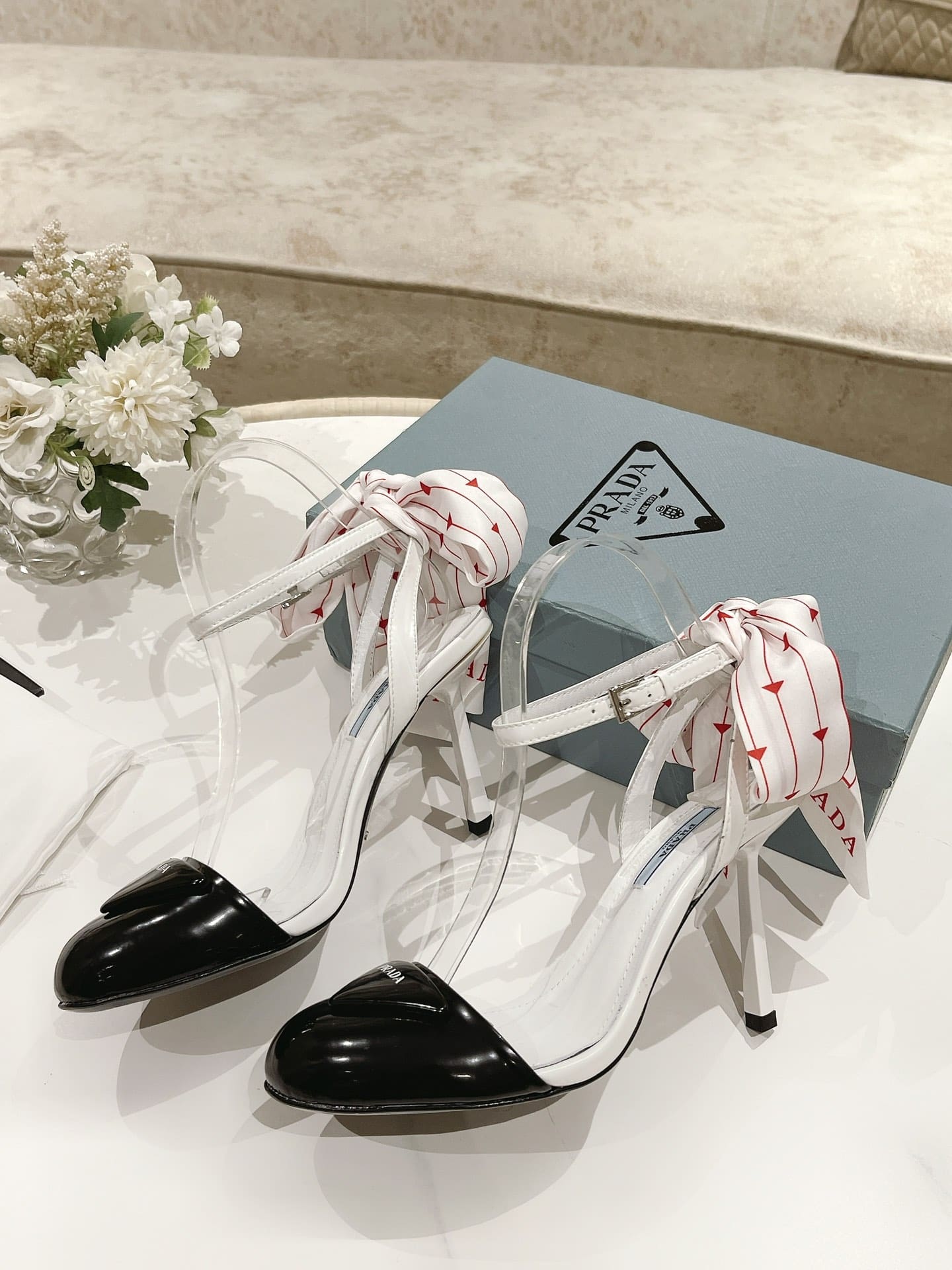 (1:1 replica) Prada Patent Sling-Back Pumps White/Black For Women 3.5/90mm PRD