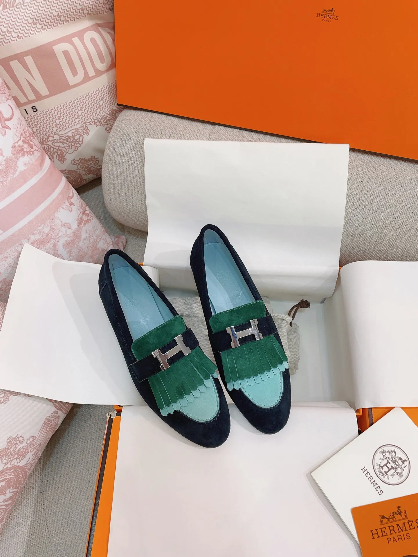 (1:1 replica) Hermes Women s Royal Loafers in Multicolor Suede Leather HM079