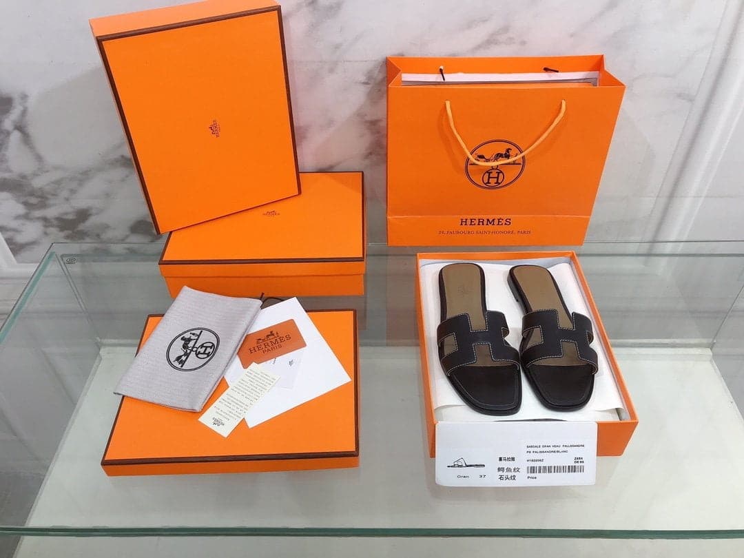 (1:1 replica) Hermes Oran Sandal Black For Women, Women s Shoes H021056Z
