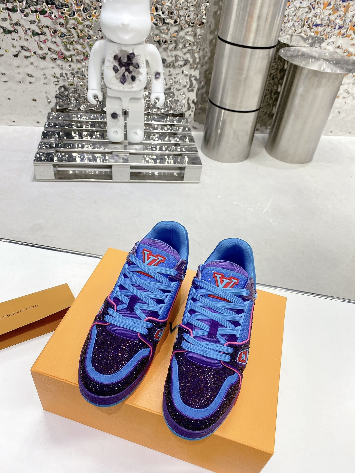 (1:1 replica) Louis Vuitton Women s LV Trainers Blue For Women LV