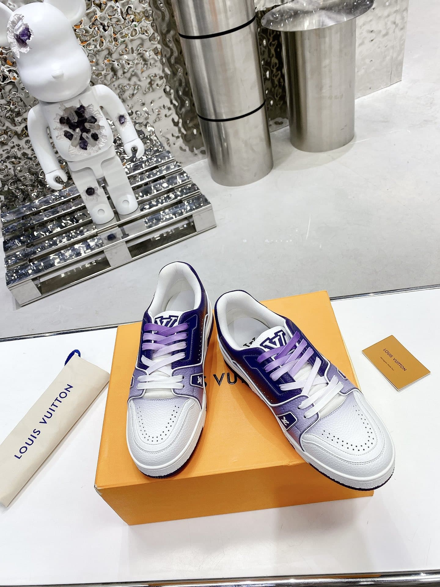 (1:1 replica) Louis Vuitton Women s LV Trainers Violet For Women LV
