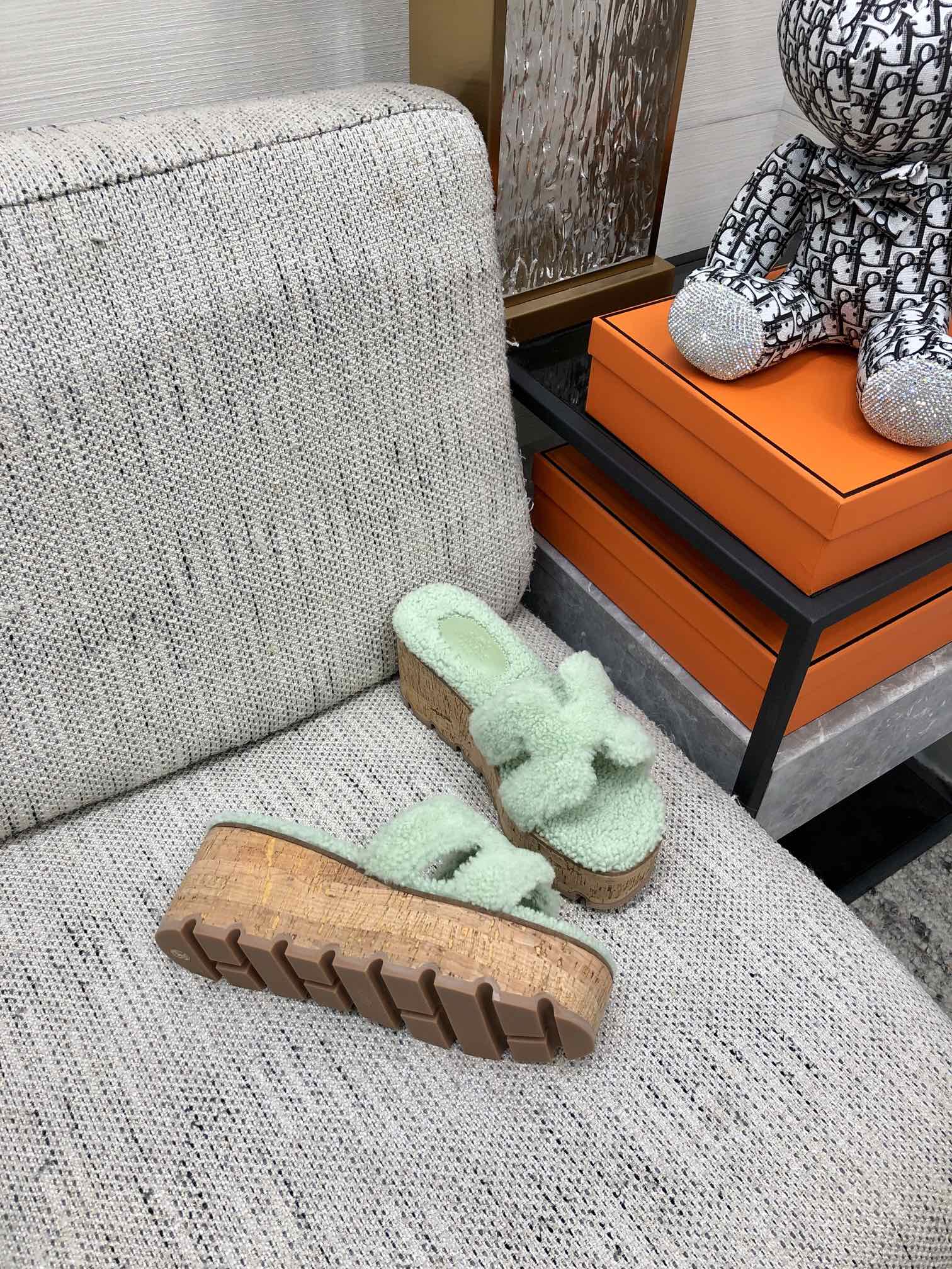 (1:1 replica) Hermes Figari Sandal Bright Green For Women