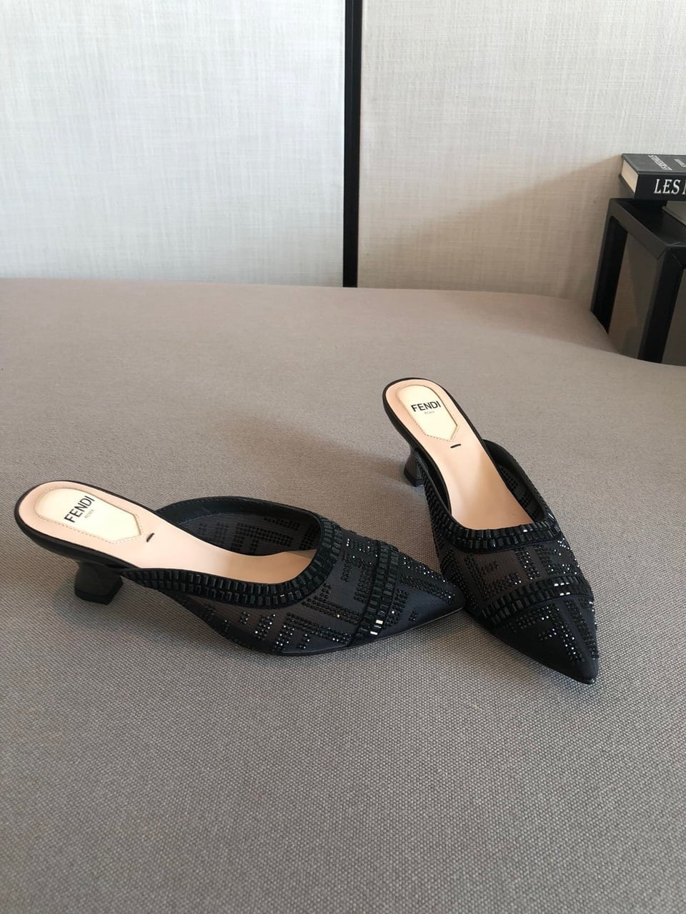 (1:1 replica) Fendi Colibri Crystal FF Sabot Mules 55mm Spring/Summer Collection Black