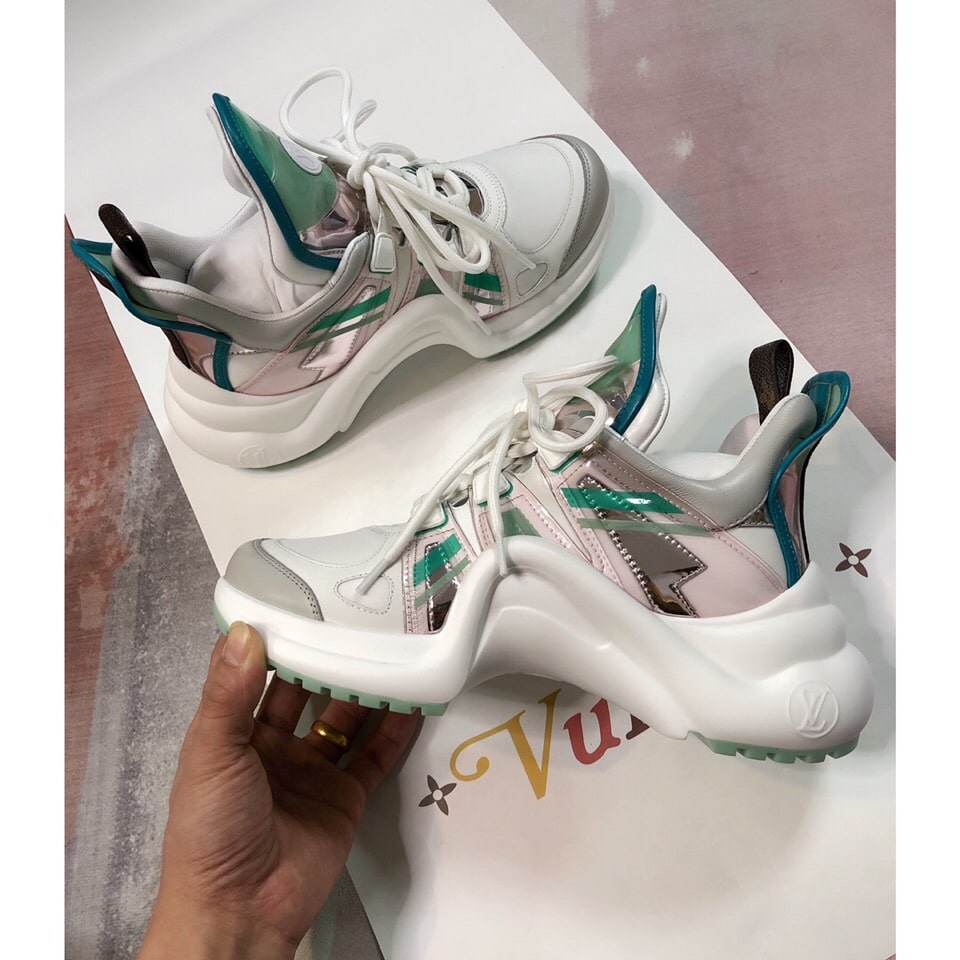 (1:1 replica) Louis Vuitton Women s LV Archlight Sneaker Green For Women LV