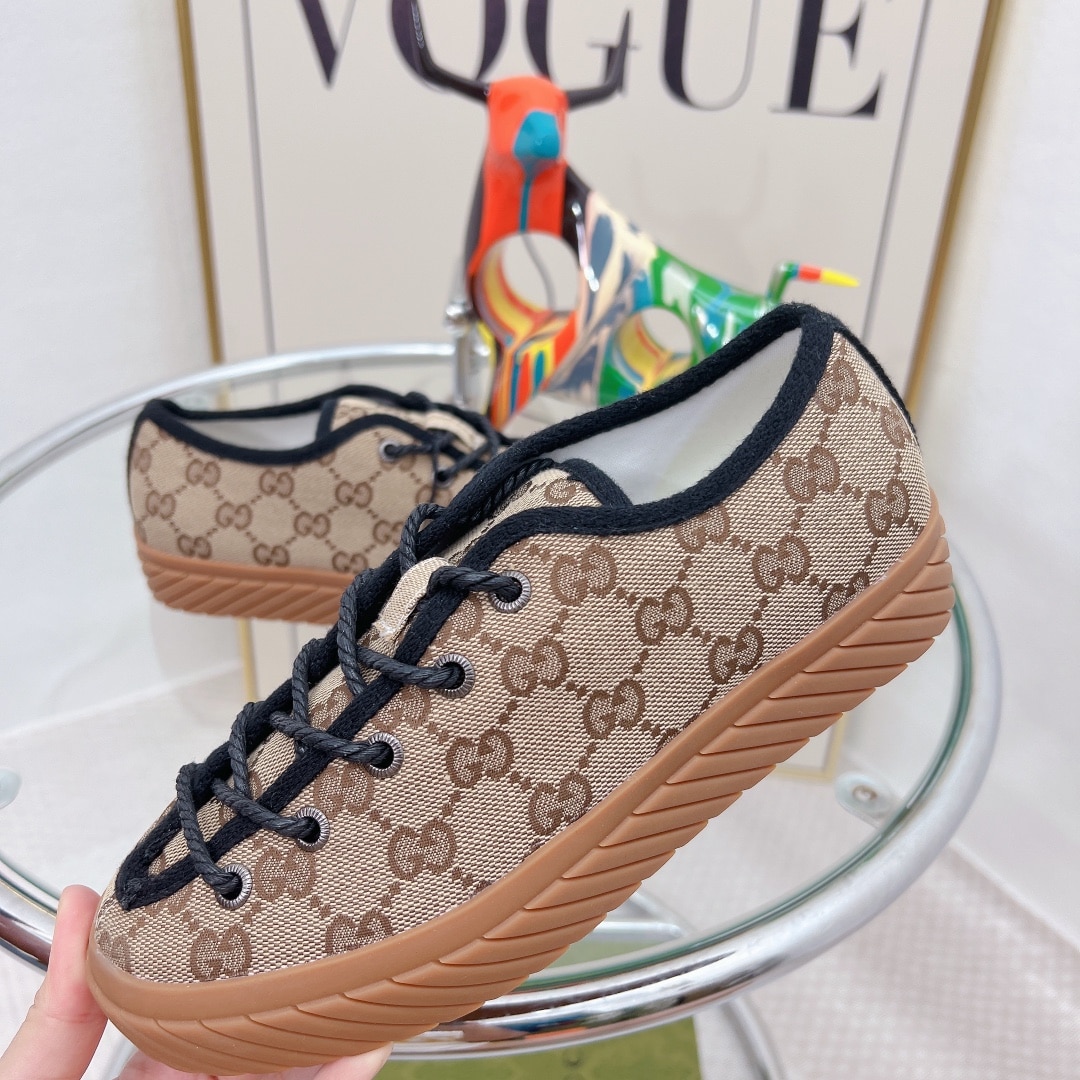 (1:1 replica) Gucci Women s Maxi GG Sneaker Beige For Women GG