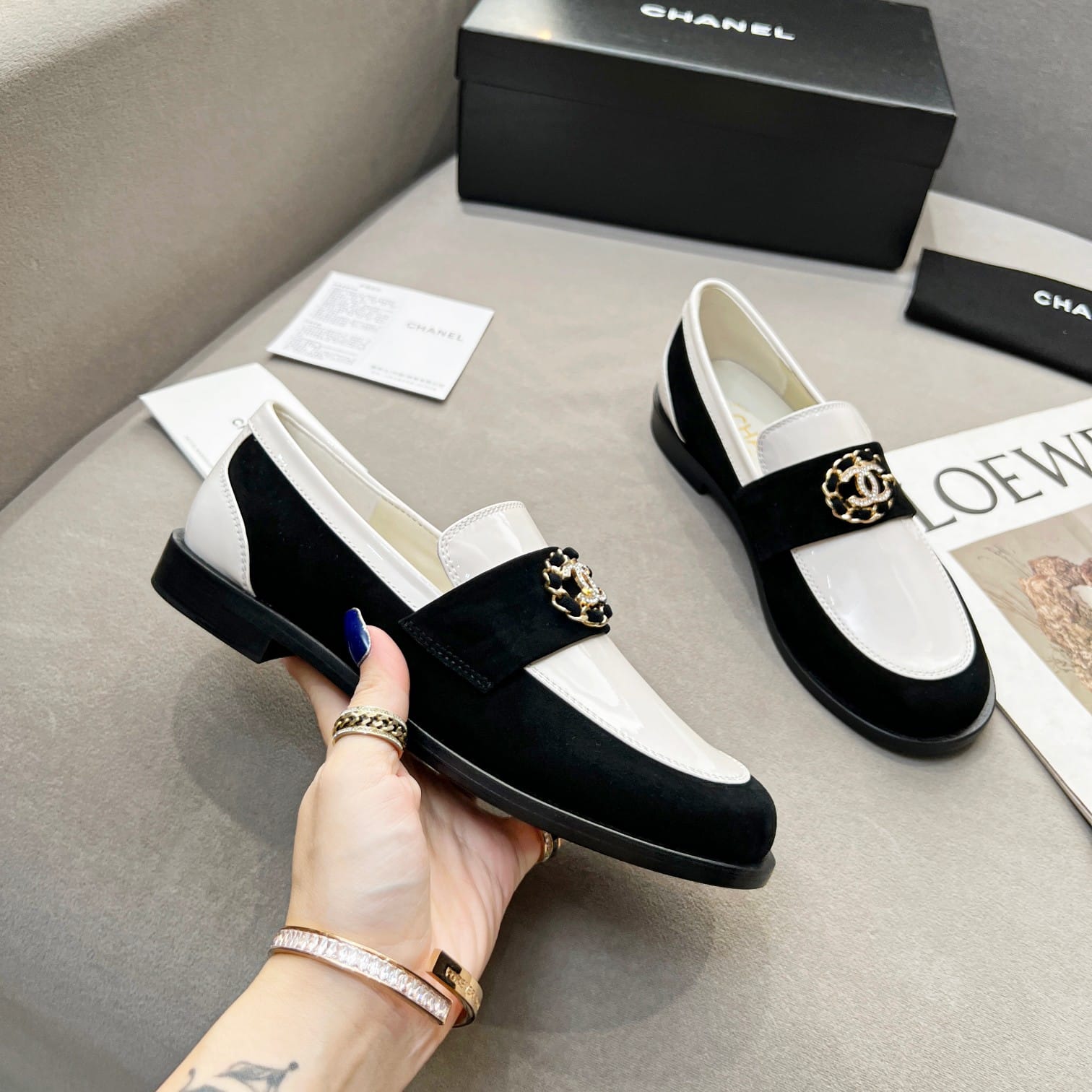 (1:1 replica) Chanel Women s Loafers White And Black For Women G39606 Y56272 K5106
