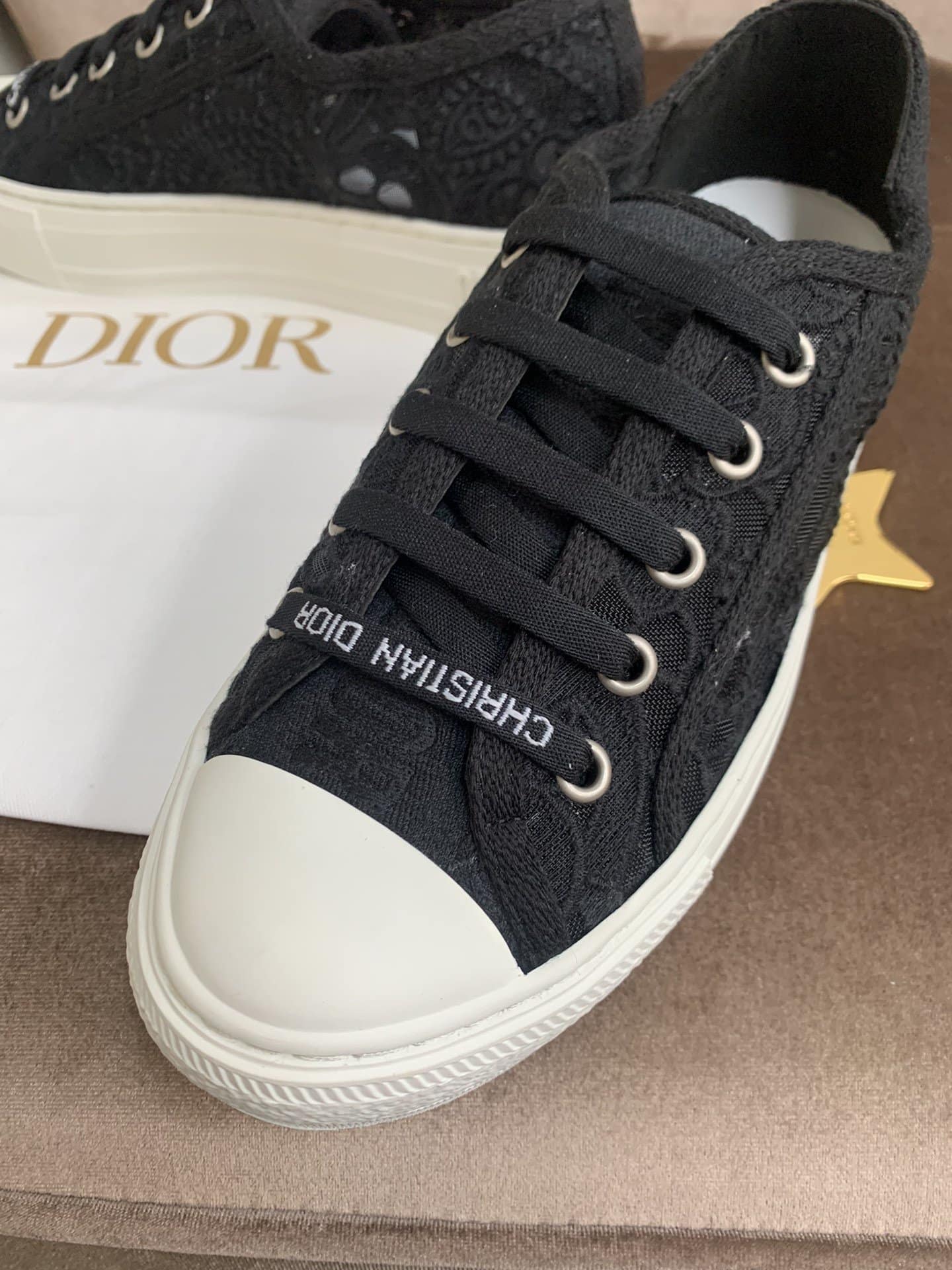 (1:1 replica) Christian Dior Women s Walk n Dior Sneaker Black For Women CD