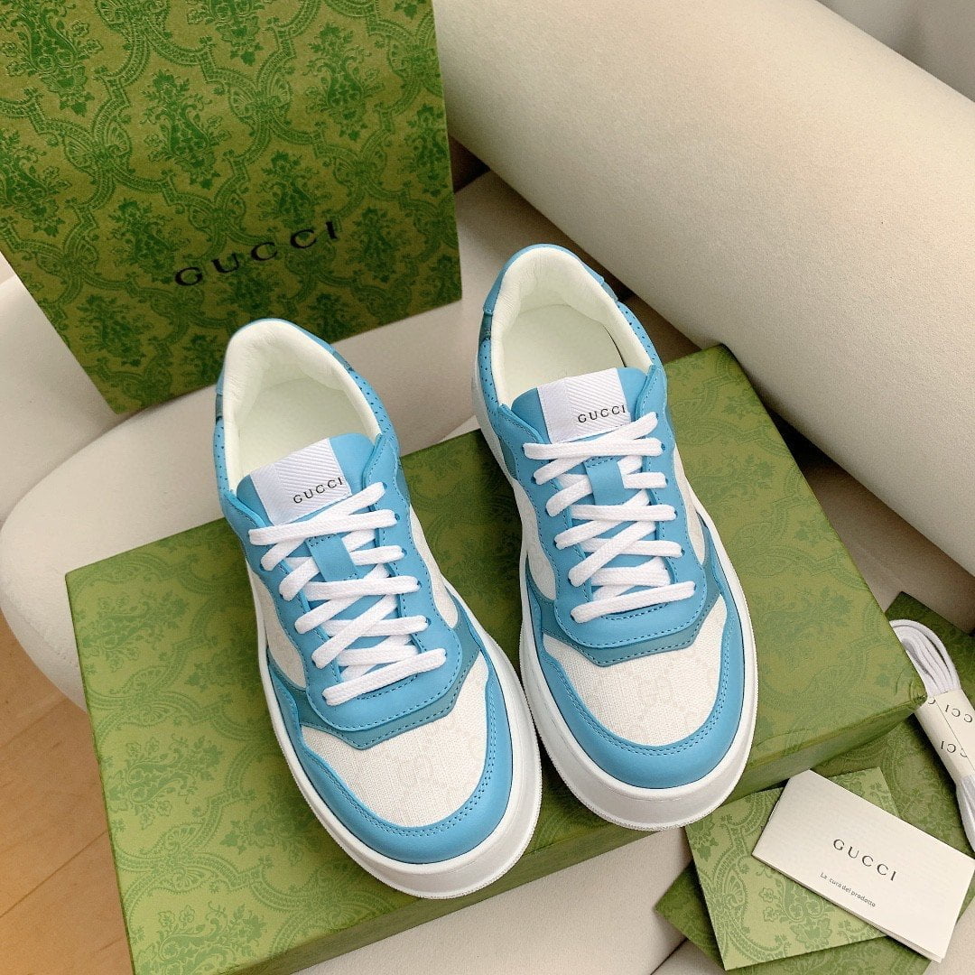 (1:1 replica) Gucci Women s GG Sneaker Light Blue Supreme For Women 700775
