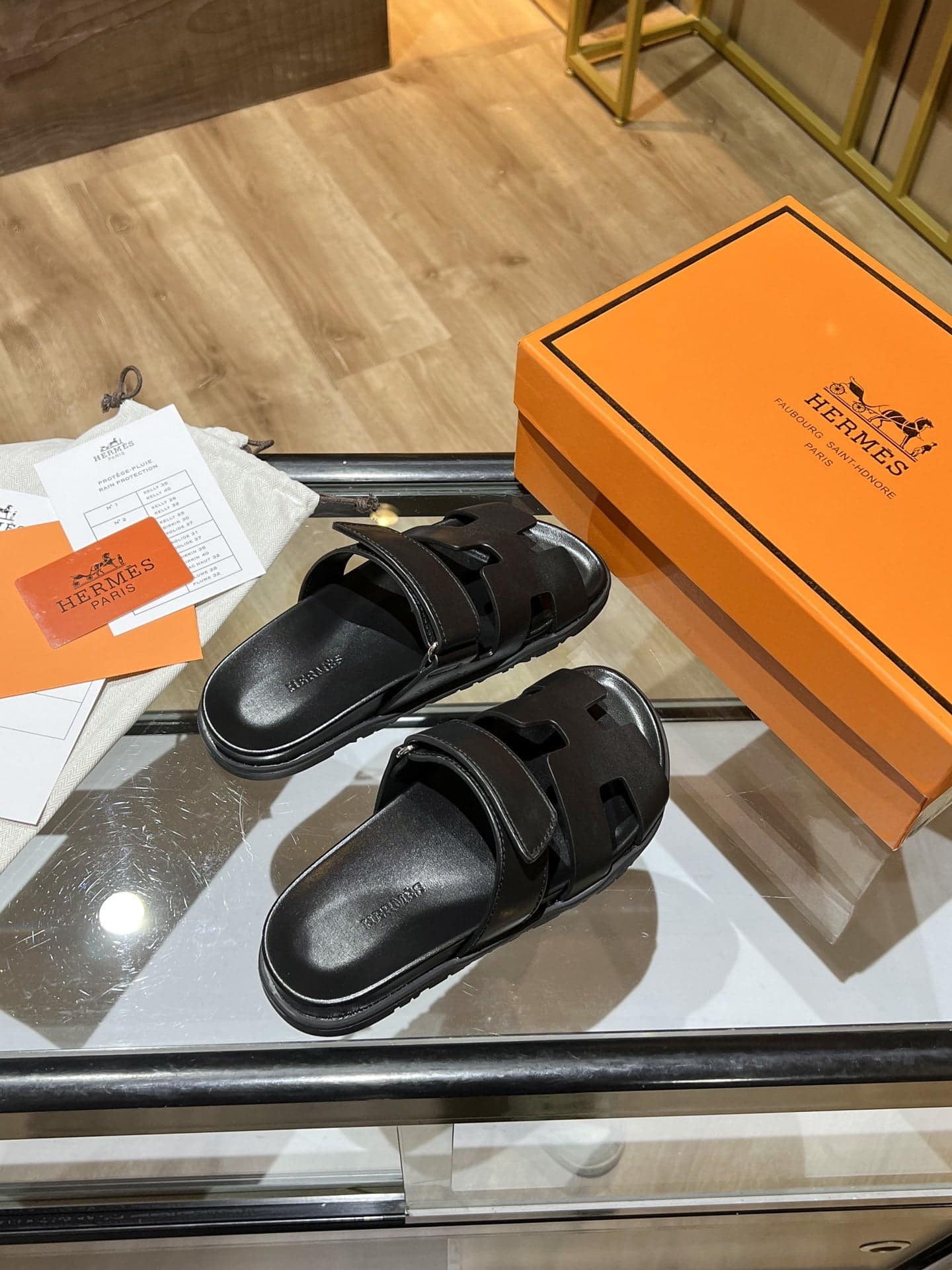 (1:1 replica) Hermes Chypre Sandal Black For Women, Women s Shoes H211114Z 02350