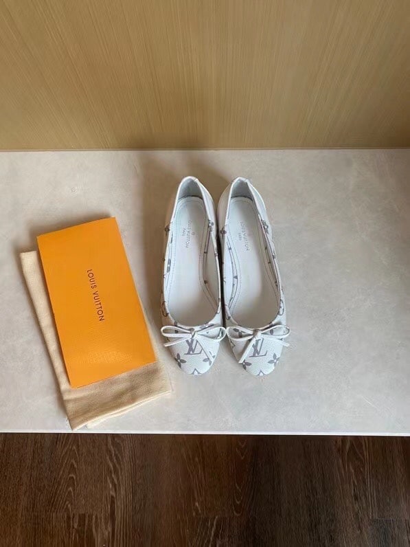 (1:1 replica) Louis Vuitton Women s Joy Ballerina White For Women LV