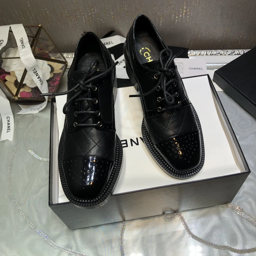 (1:1 replica) Chanel Women s Laced Shoes Black For Women