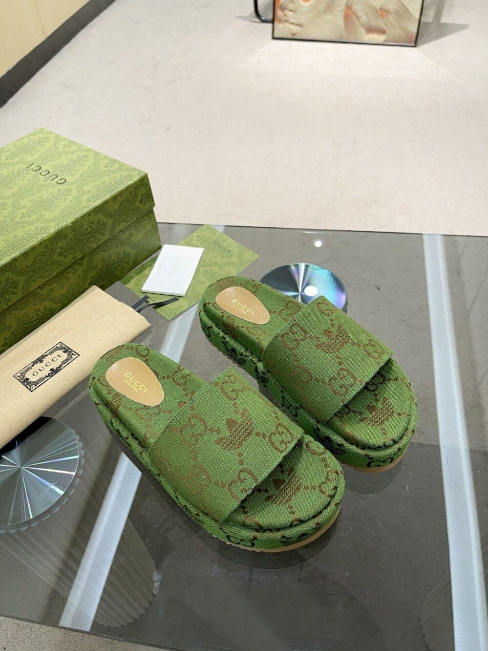 (1:1 replica) Gucci x Adidas Women s GG Platform Sandal Green For Women GG