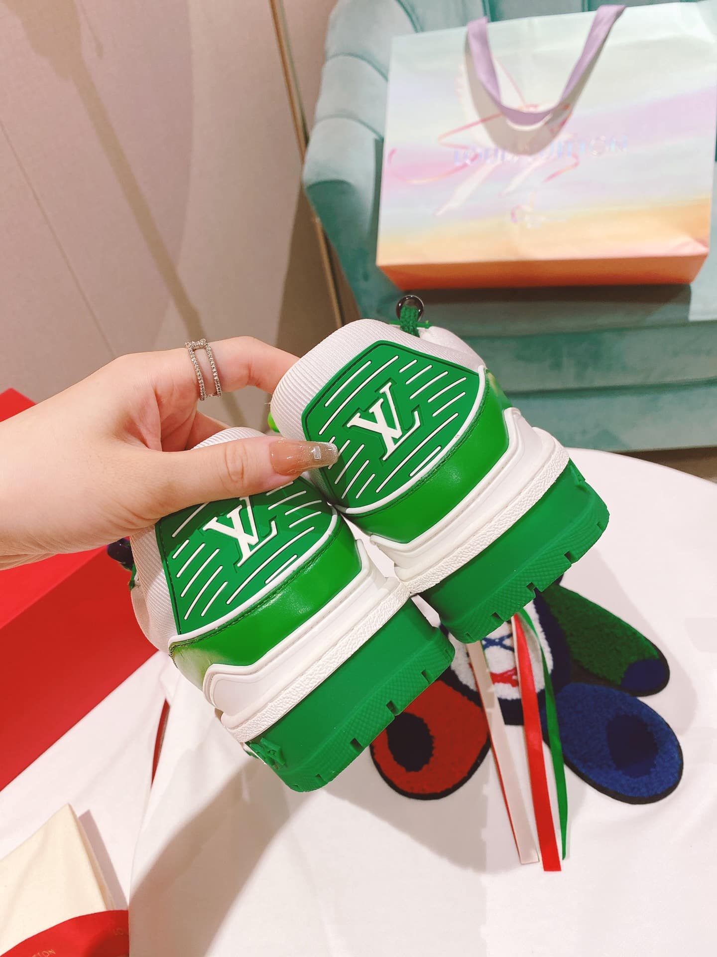 (1:1 replica) Louis Vuitton Women s LV Trainer Sneaker Green For Women LV