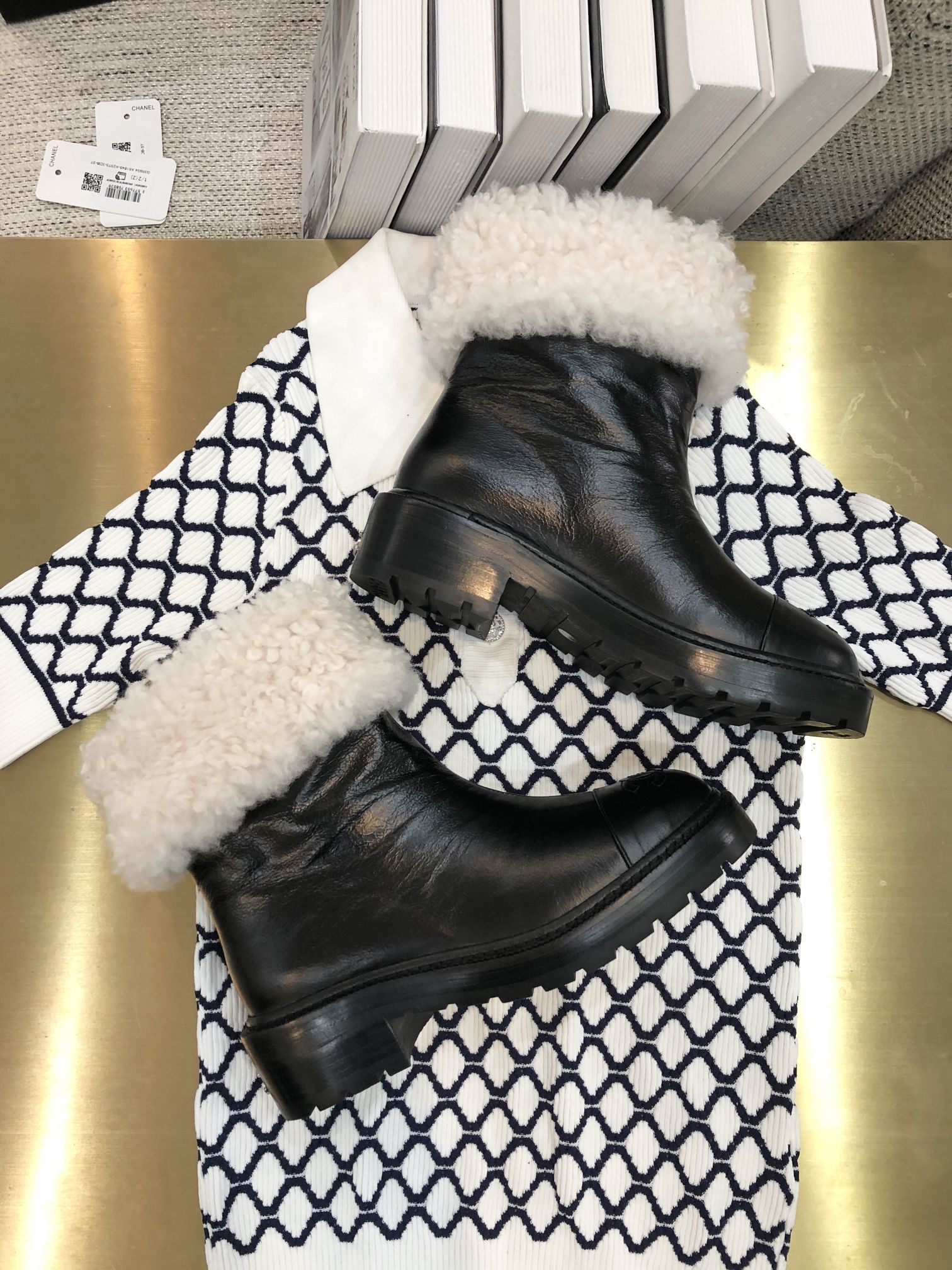 (1:1 replica) Chanel Women s Coco Snow Boot Black For Women 13.7in/35cm