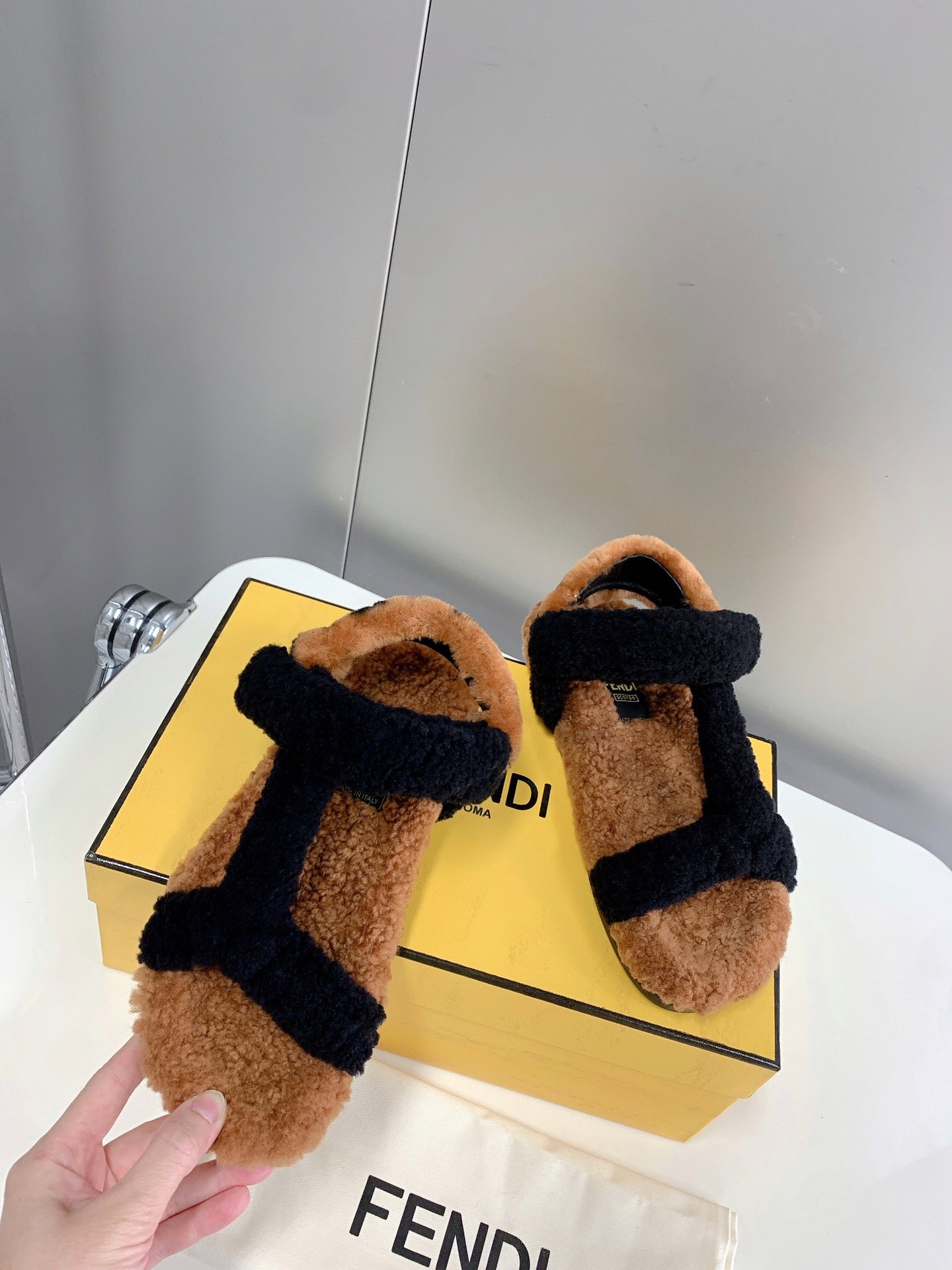 (1:1 replica) Fendi First Shearling Sandal Black For Women