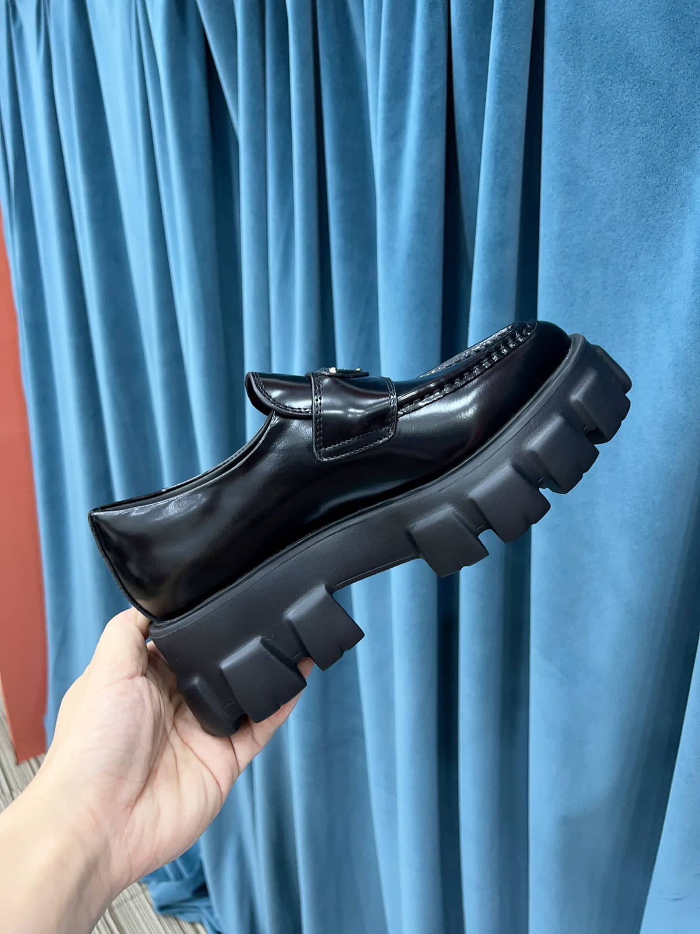 (1:1 replica) Prada Monolith Brushed Loafers Black For Women 2.4in/60mm PRD