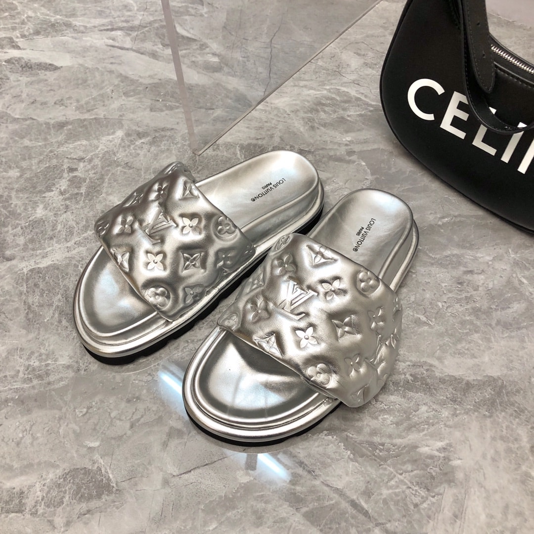 (1:1 replica) Louis Vuitton Women s Pool Pillow Flat Comfort Mule Sliver For Women LV 1AACEM