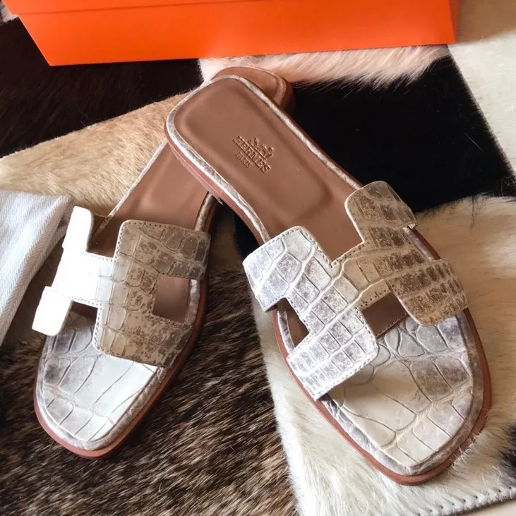 (1:1 replica) HERMES ORAN SLIDE SANDALS IN HIMALAYA NILOTICUS CROCODILE SKIN HMSD059