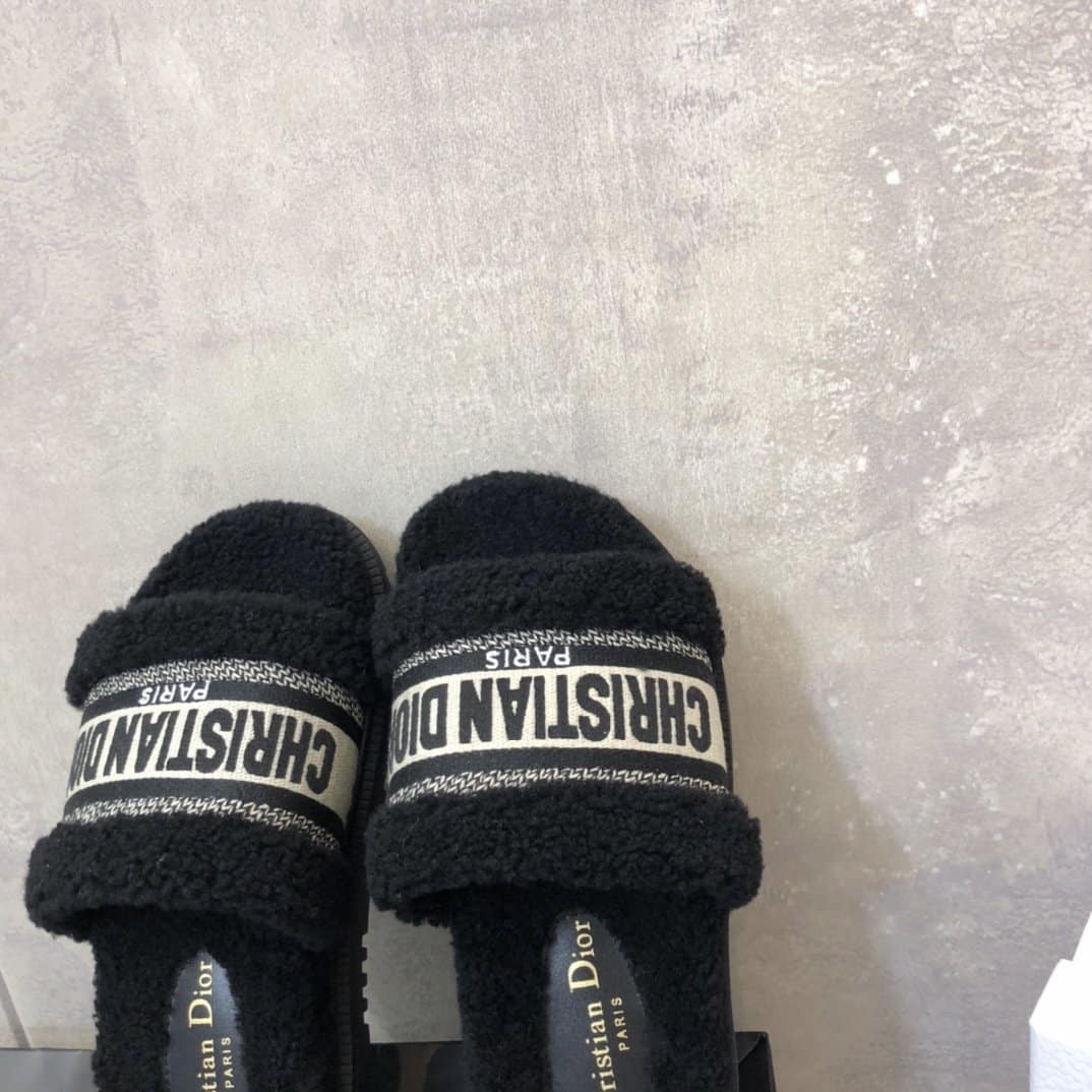 (1:1 replica) Christian Dior Dway Slide Black Embroidered Cotton And Shearling Black For Women CD KCQ551ESK_S11X