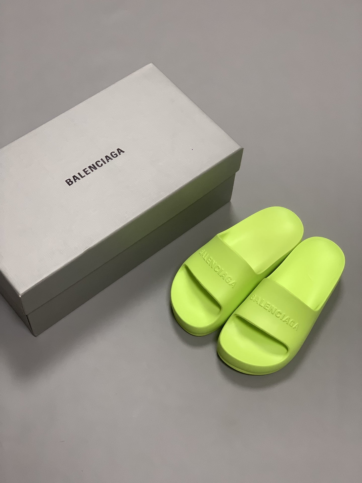 (1:1 replica) Balenciaga Pool Slide Sandal Green Neon For Women
