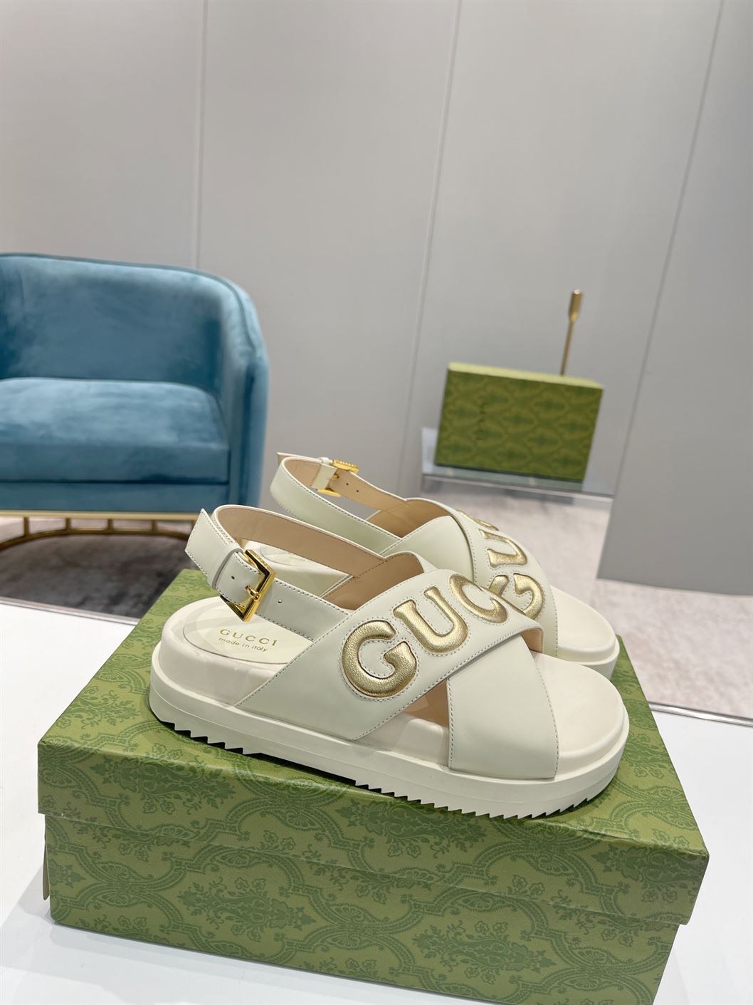 (1:1 replica) GUCCI MEN S GUCCI SANDAL WHITE LEATHER GSL010