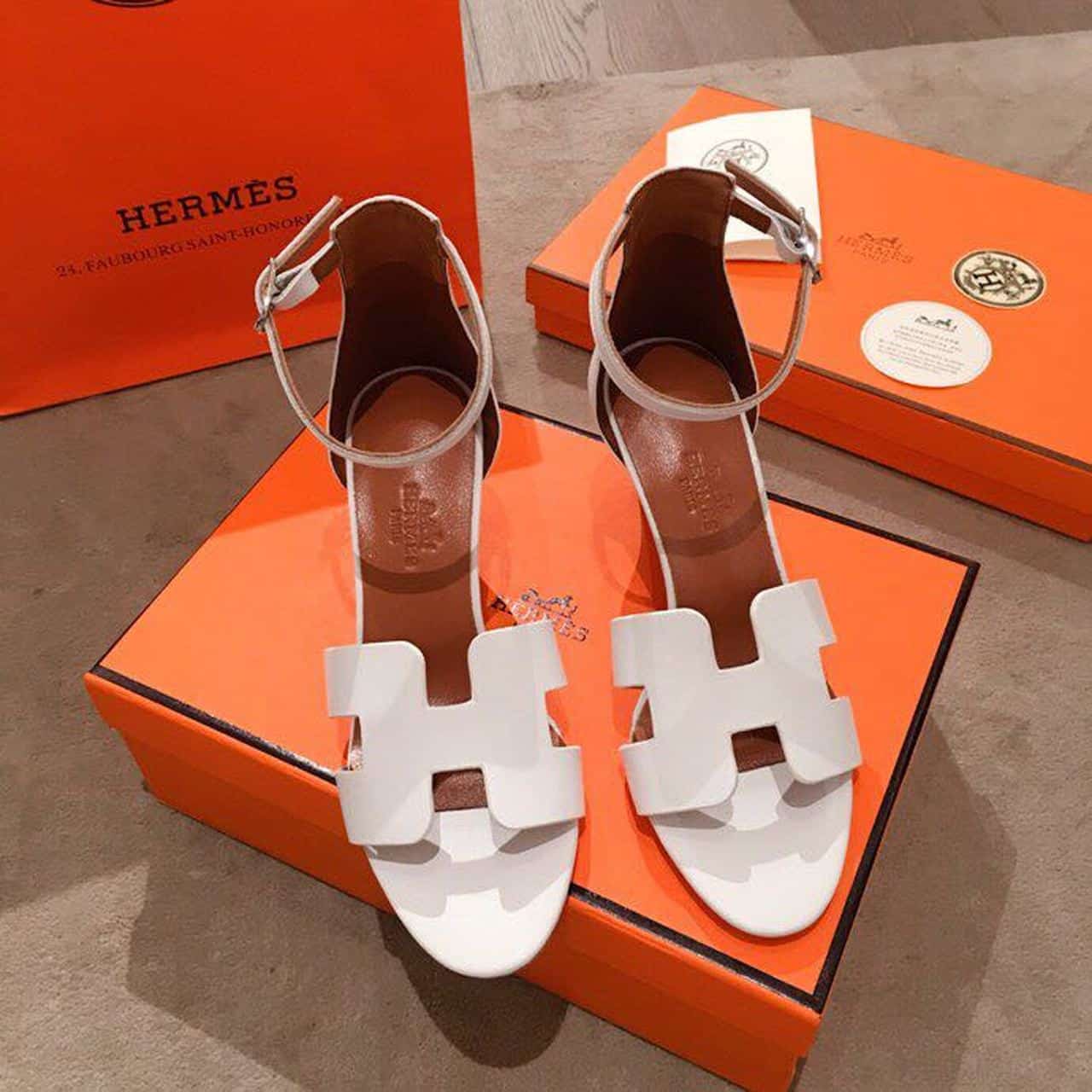 (1:1 replica) Hermes Legend Sandal White For Women, Women s Shoes H172196Z