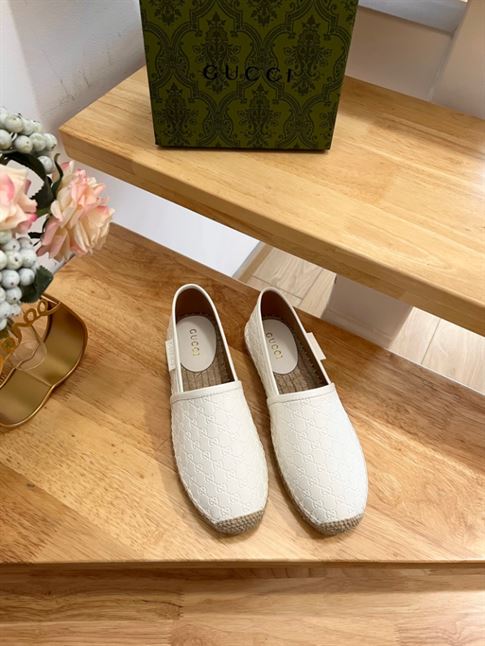 (1:1 replica) GUCCI PILAR LOGO-EMBOSSED LEATHER ESPADRILLES IN WHITE GL030