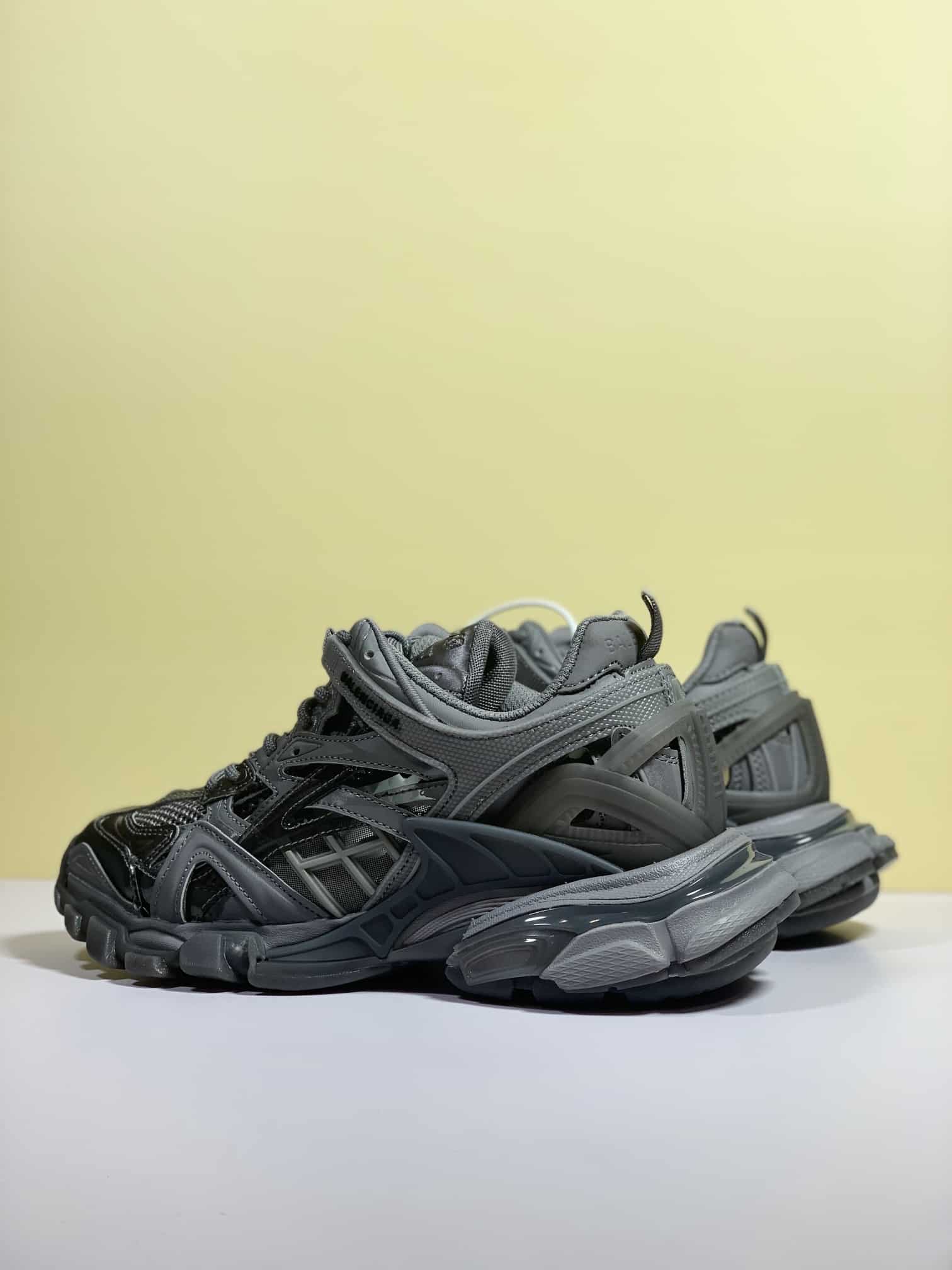 (1:1 replica) Balenciaga Track.2 Clear Sole Trainers Grey For Women
