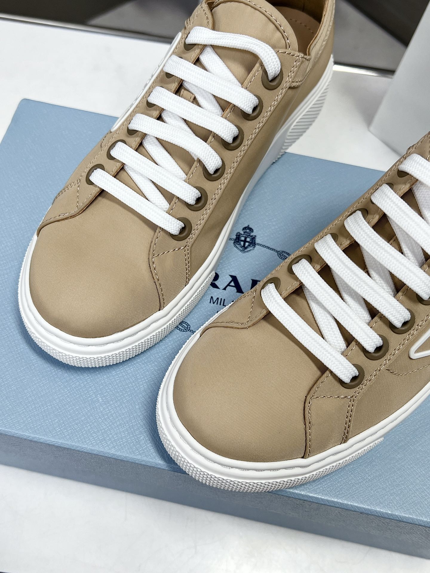 (1:1 replica) Prada Macro Re-Nylon And Brushed Sneakers Brown For Women 1.2in/30mm PRD