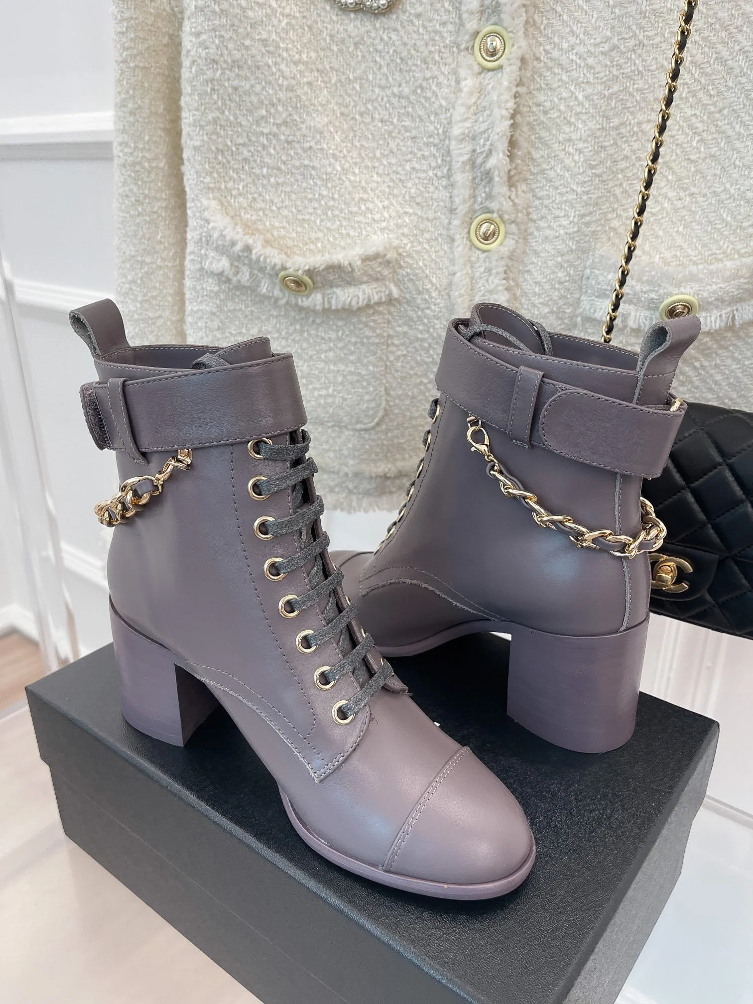(1:1 replica) Chanel Women s Lace-Up With Chain Light Violet For Women 3.7in/9.5cm