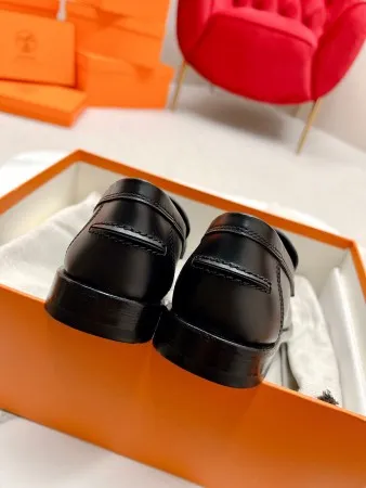 (1:1 replica) Hermes Women s Destin Loafers in Black Leather HM073