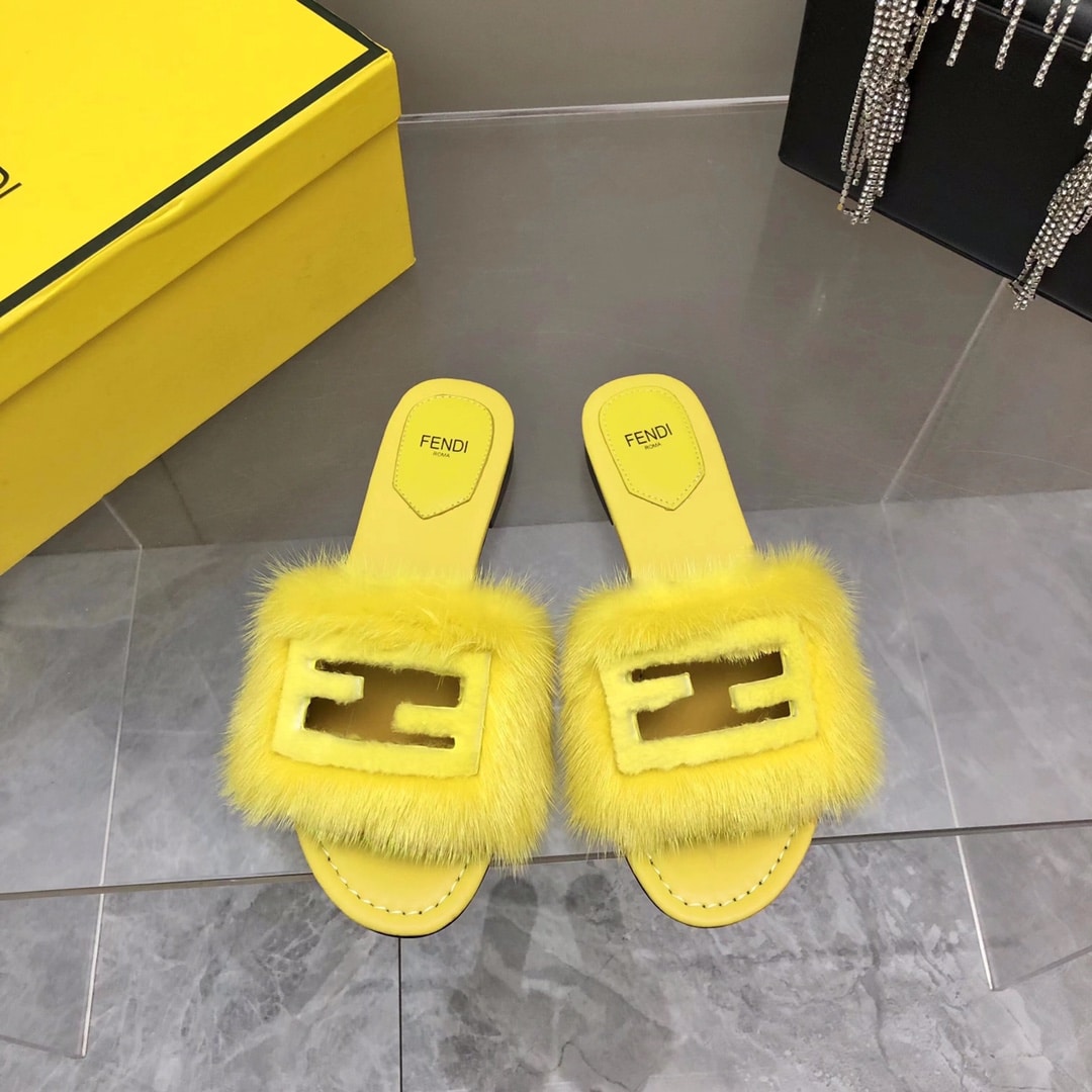 (1:1 replica) Fendi Signature Yellow Mink Slides For Women