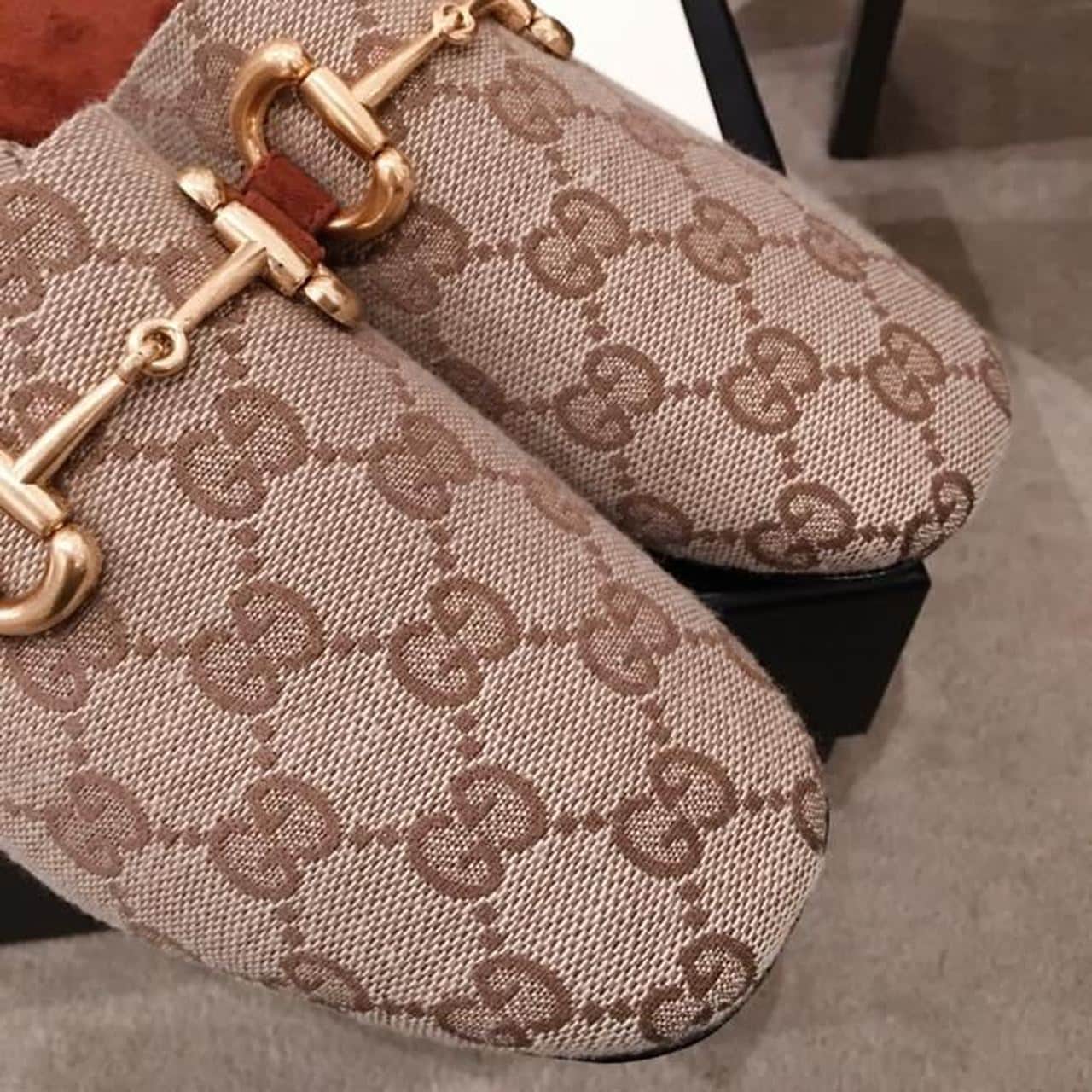 (1:1 replica) Gucci Women s Jumbo GG Princetown Slipper Brown For Women 475094 UKO60 2588