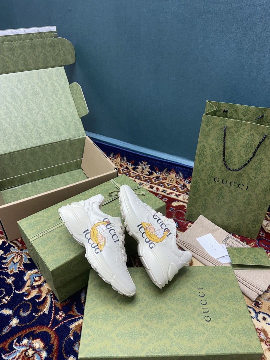 (1:1 replica) Gucci Women s Rhyton Sneakers With Bananya White Ivory For Women 659408-2SH00-9522a