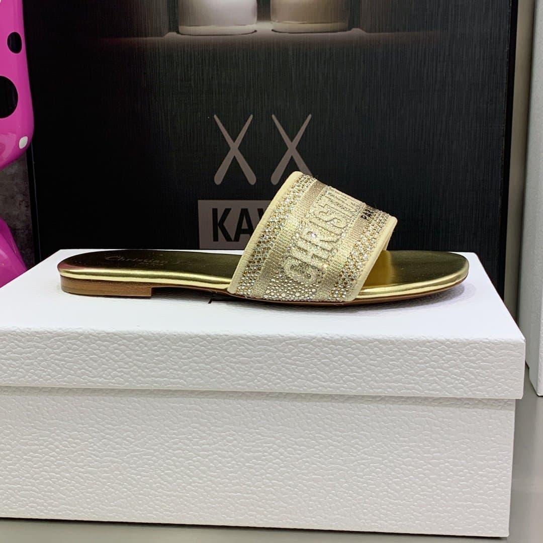(1:1 replica) Christian Dior Women s Dway Slide Gold For Women CD