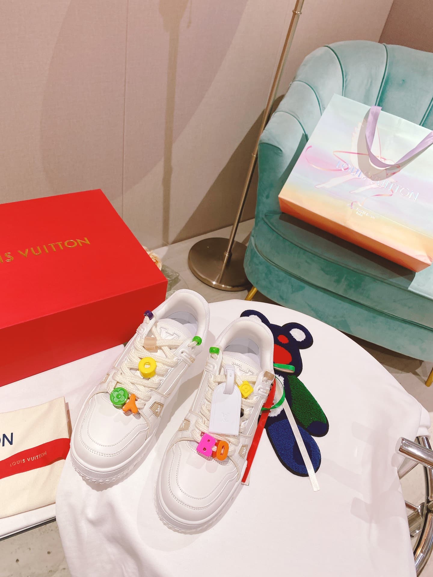 (1:1 replica) Louis Vuitton Women s LV Trainer Sneaker White For Women LV