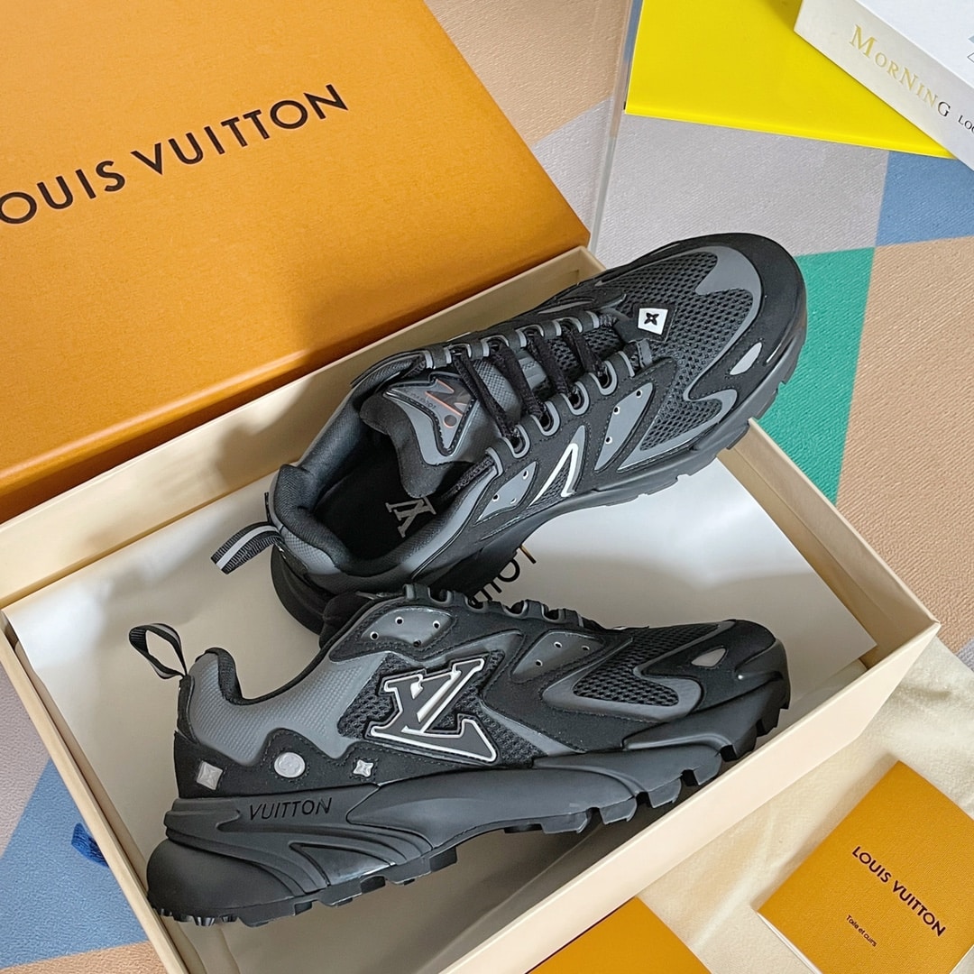 (1:1 replica) Louis Vuitton Men s LV Runner Tatic Sneaker Black For Men LV 1A9UNT