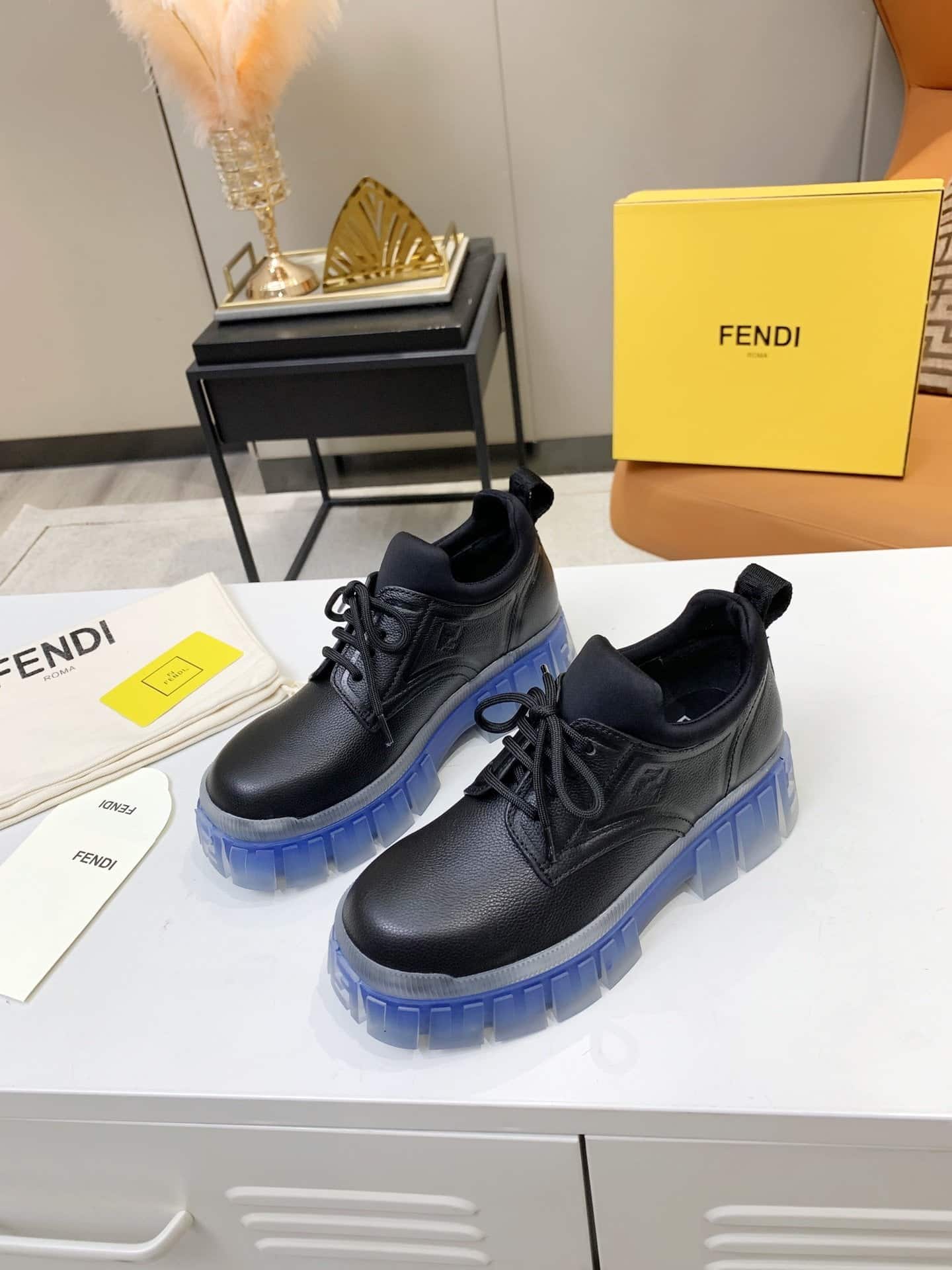 (1:1 replica) Fendi Force Black For Women FF 7L1486AHH0F08M4