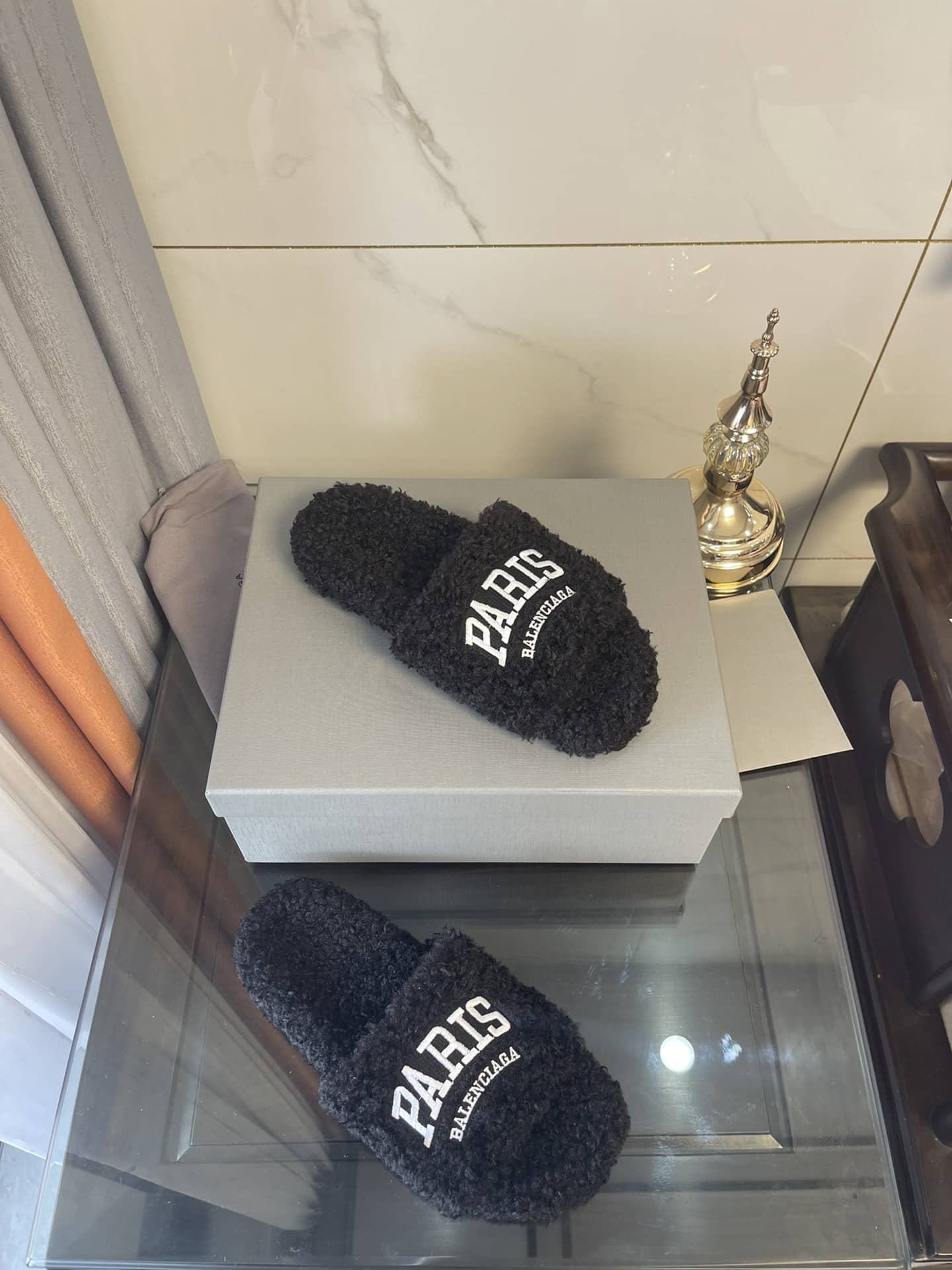 (1:1 replica) Balenciaga Furry Slide Sandal Black For Women