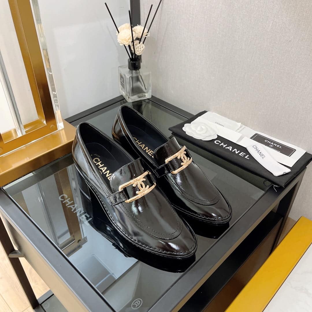 (1:1 replica) Chanel Women s Loafers Black For Women G39320 X56701 94305