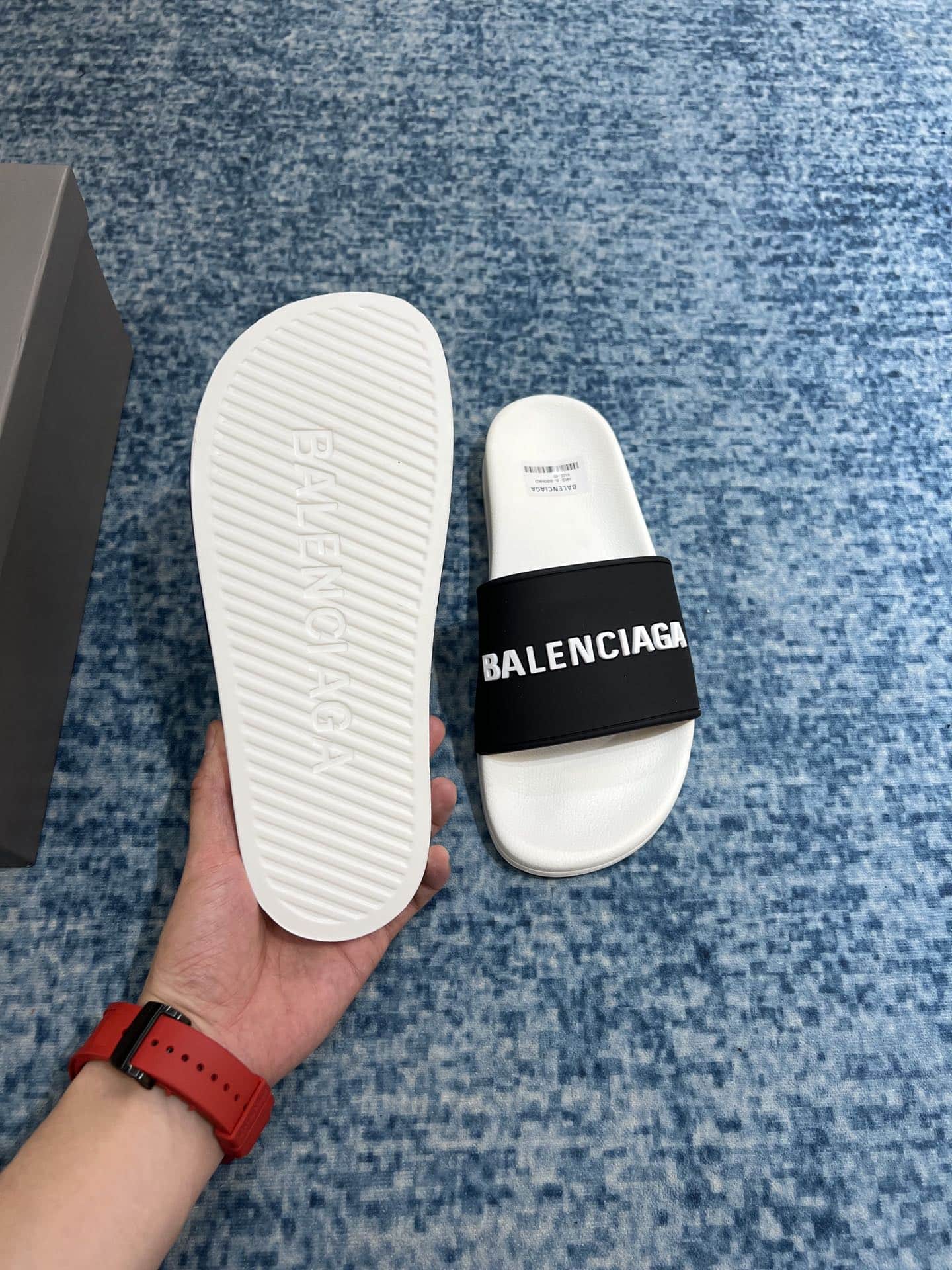 (1:1 replica) Balenciaga Pool Slide Sandal Black/White For Women