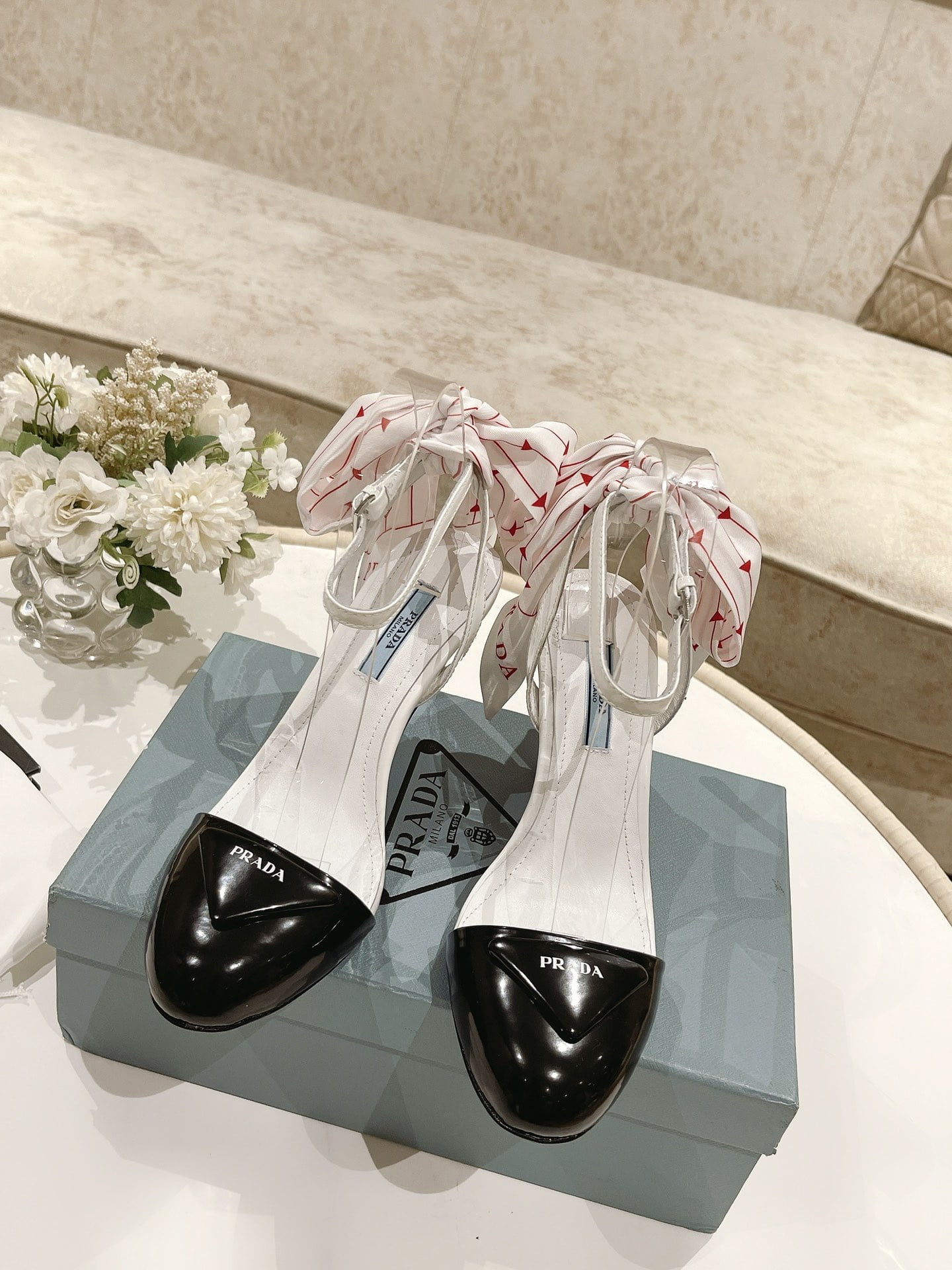 (1:1 replica) Prada Patent Sling-Back Pumps White/Black For Women 3.5/90mm PRD