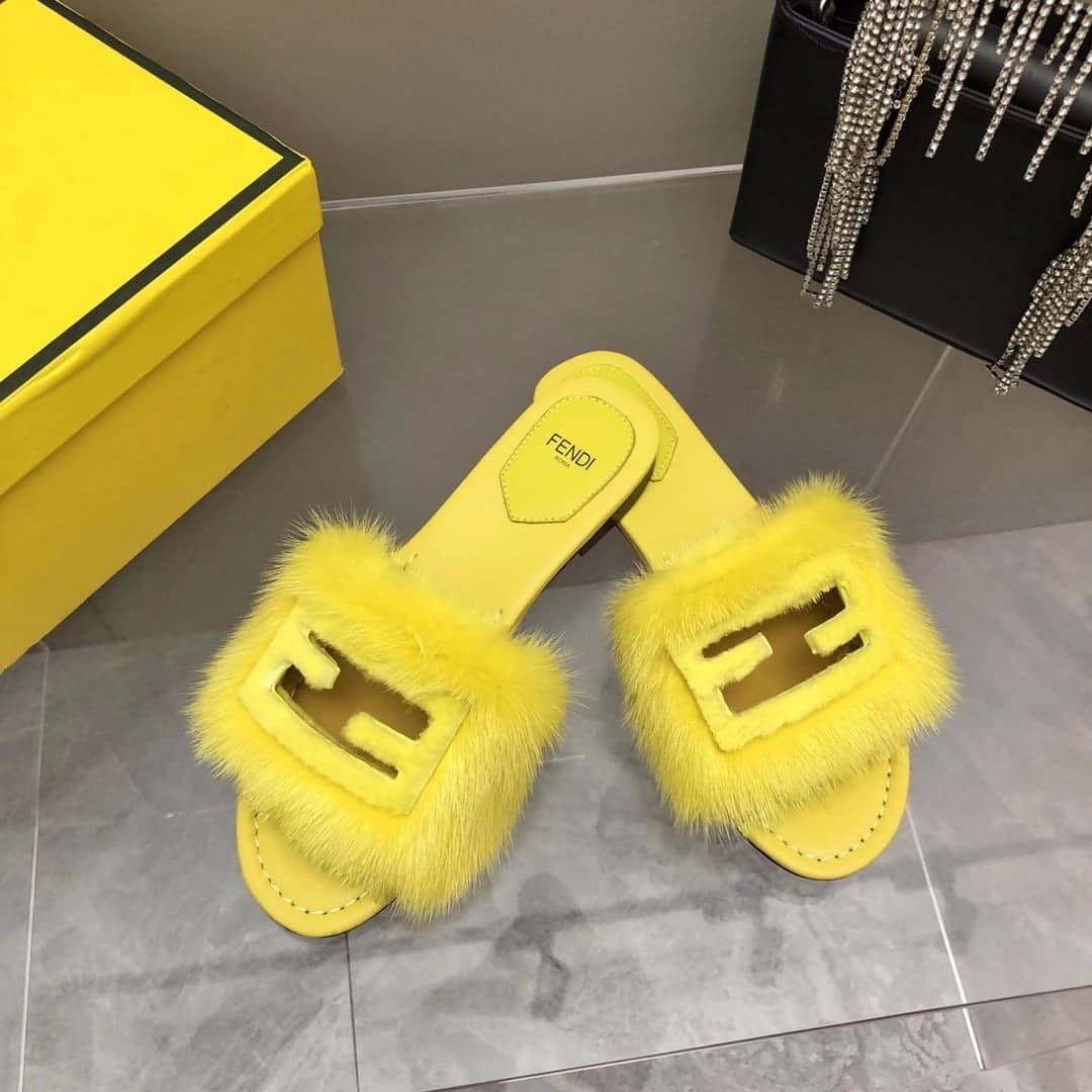 (1:1 replica) Fendi Signature Yellow Mink Slides For Women
