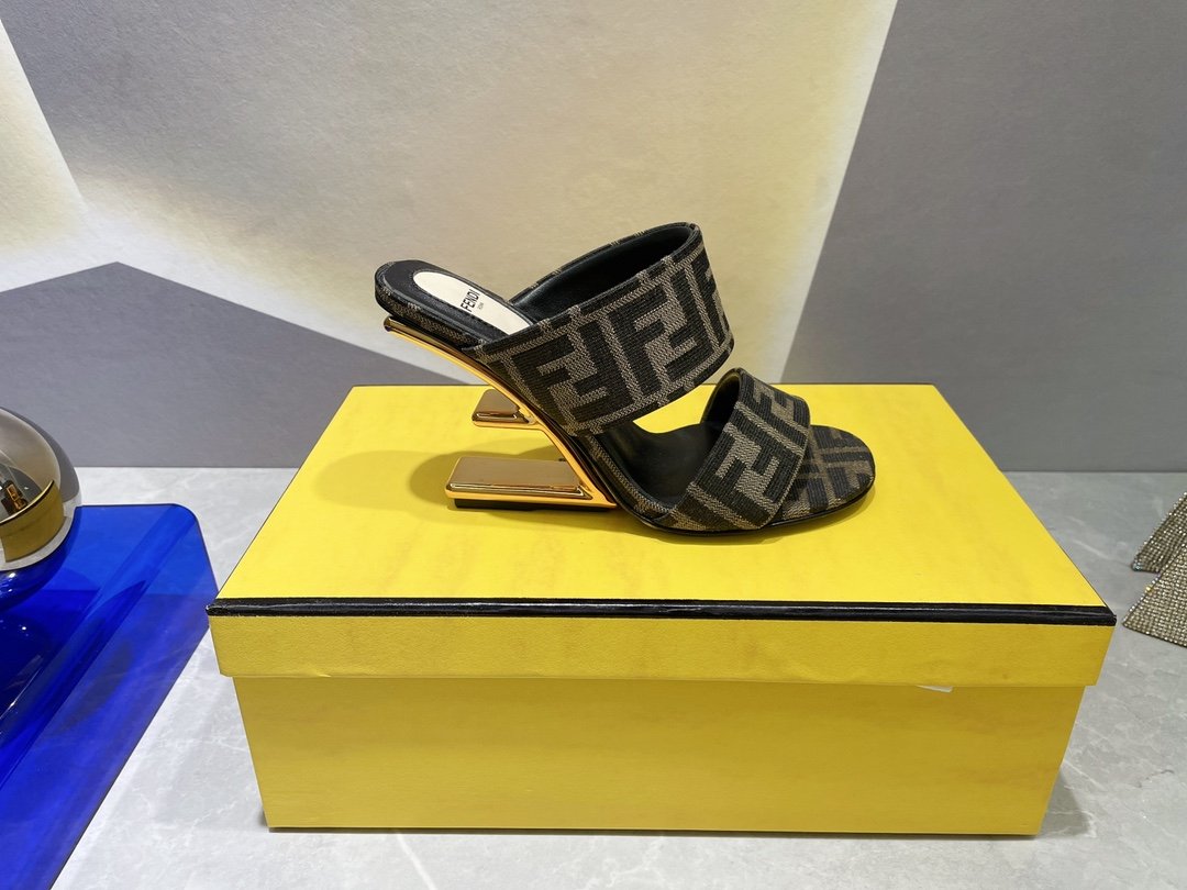 (1:1 replica) Fendi First Brown High-Heeled Sandals For Women