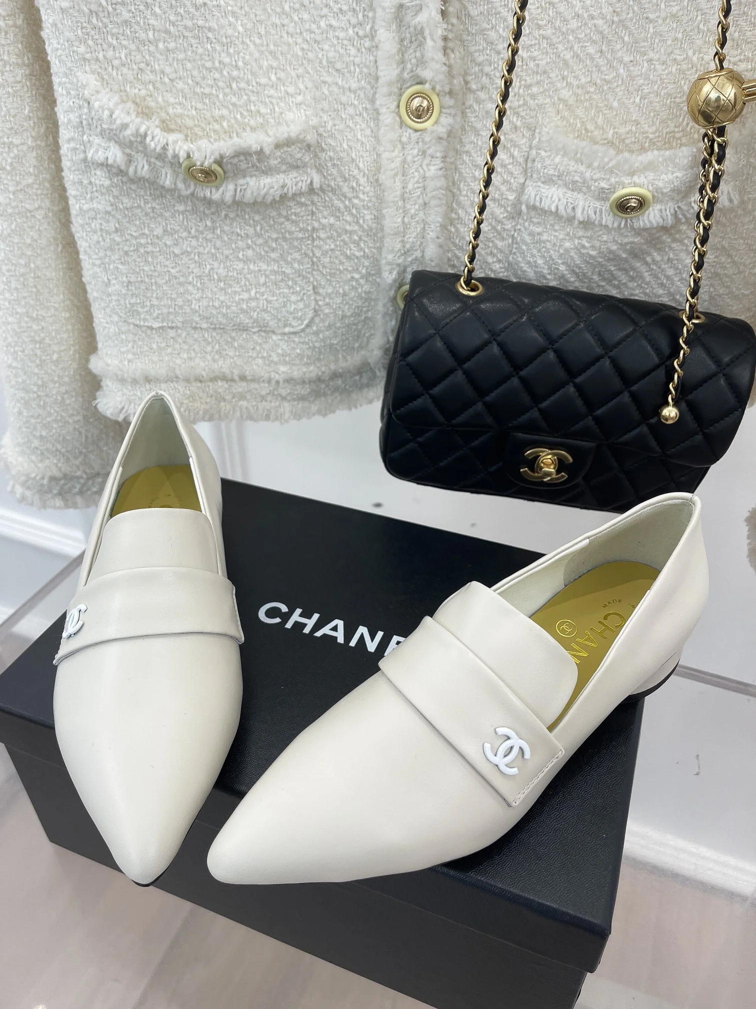 (1:1 replica) Chanel Women s Loafer With Logo White For Women