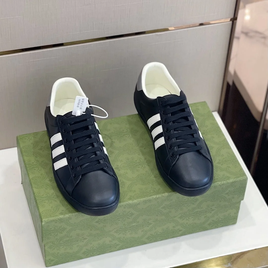 (1:1 replica) Gucci x Adidas Women s Sneakers Black For Women 707861
