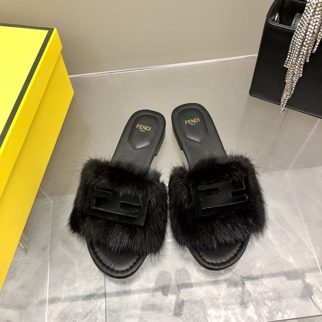 (1:1 replica) Fendi Signature Black Mink Slides For Women