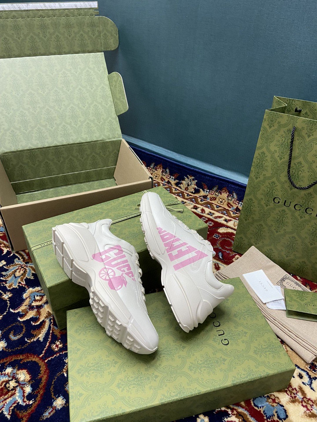 (1:1 replica) Gucci Women s Rhyton Sneakers With Lemon Gucci White Ivory For Women 684899