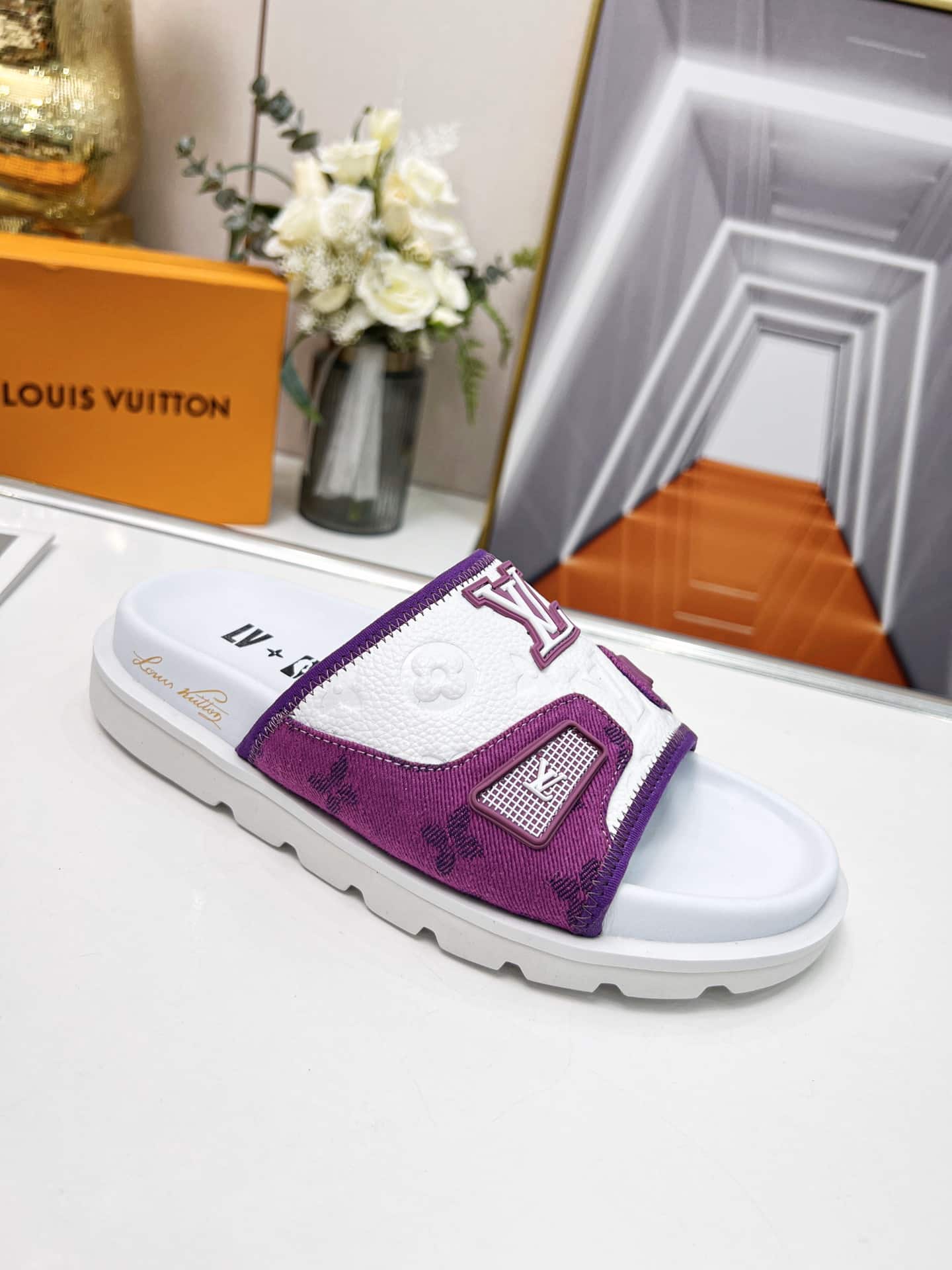 (1:1 replica) Louis Vuitton Women s Pool Pillow Comfort Mule Violet For Women LV